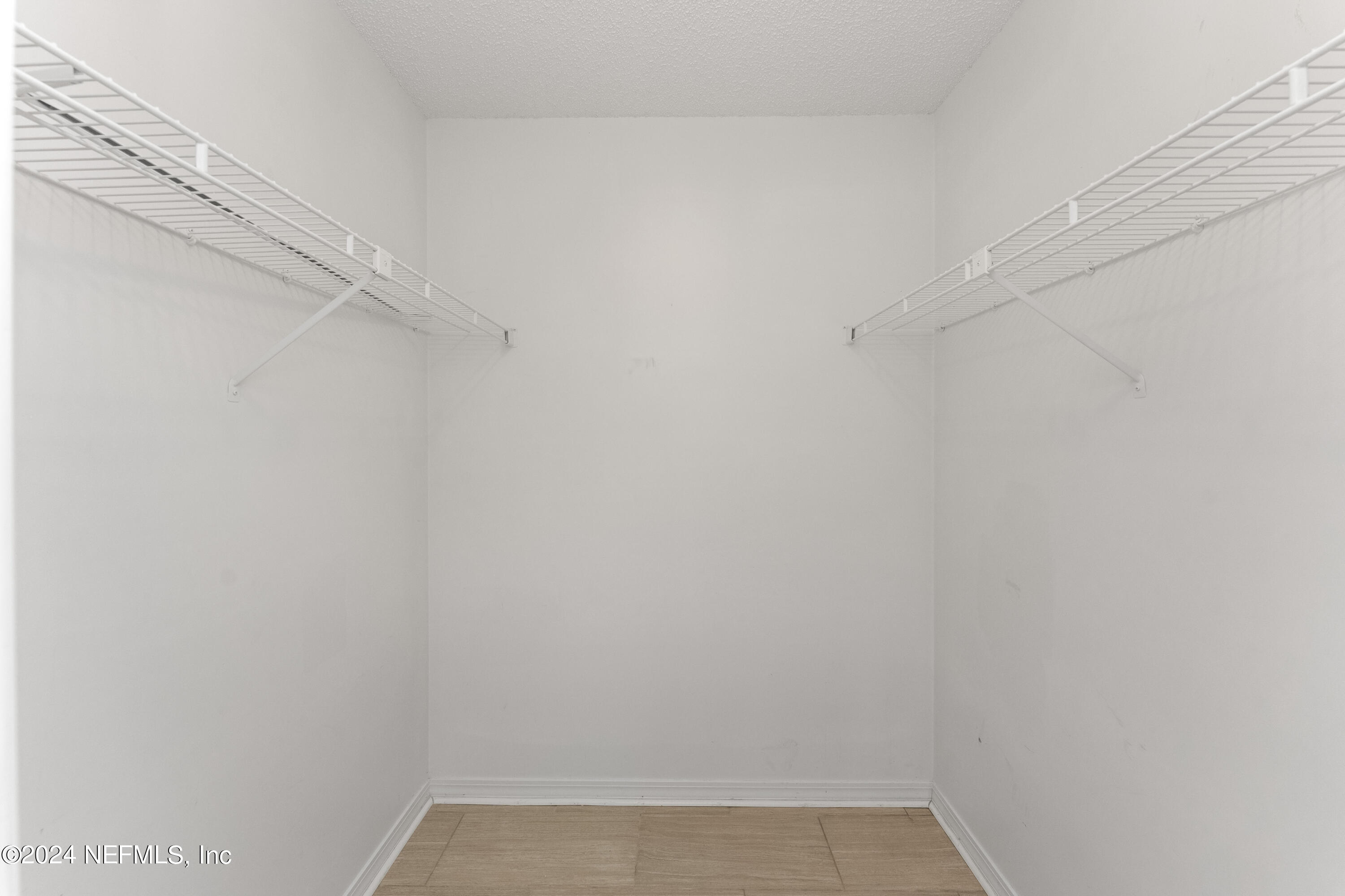 4346 LAKE WOODBOURNE Drive S