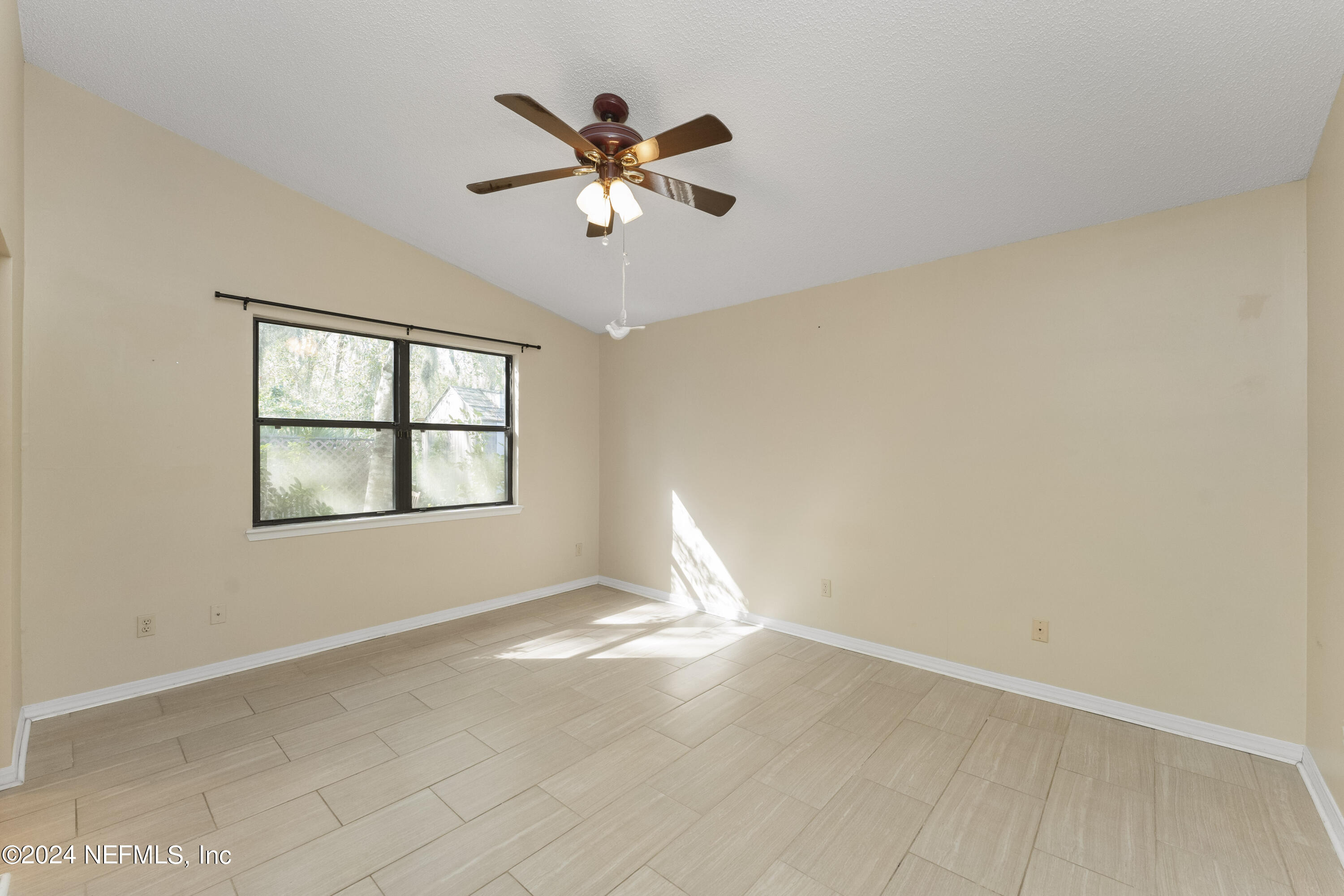 4346 LAKE WOODBOURNE Drive S