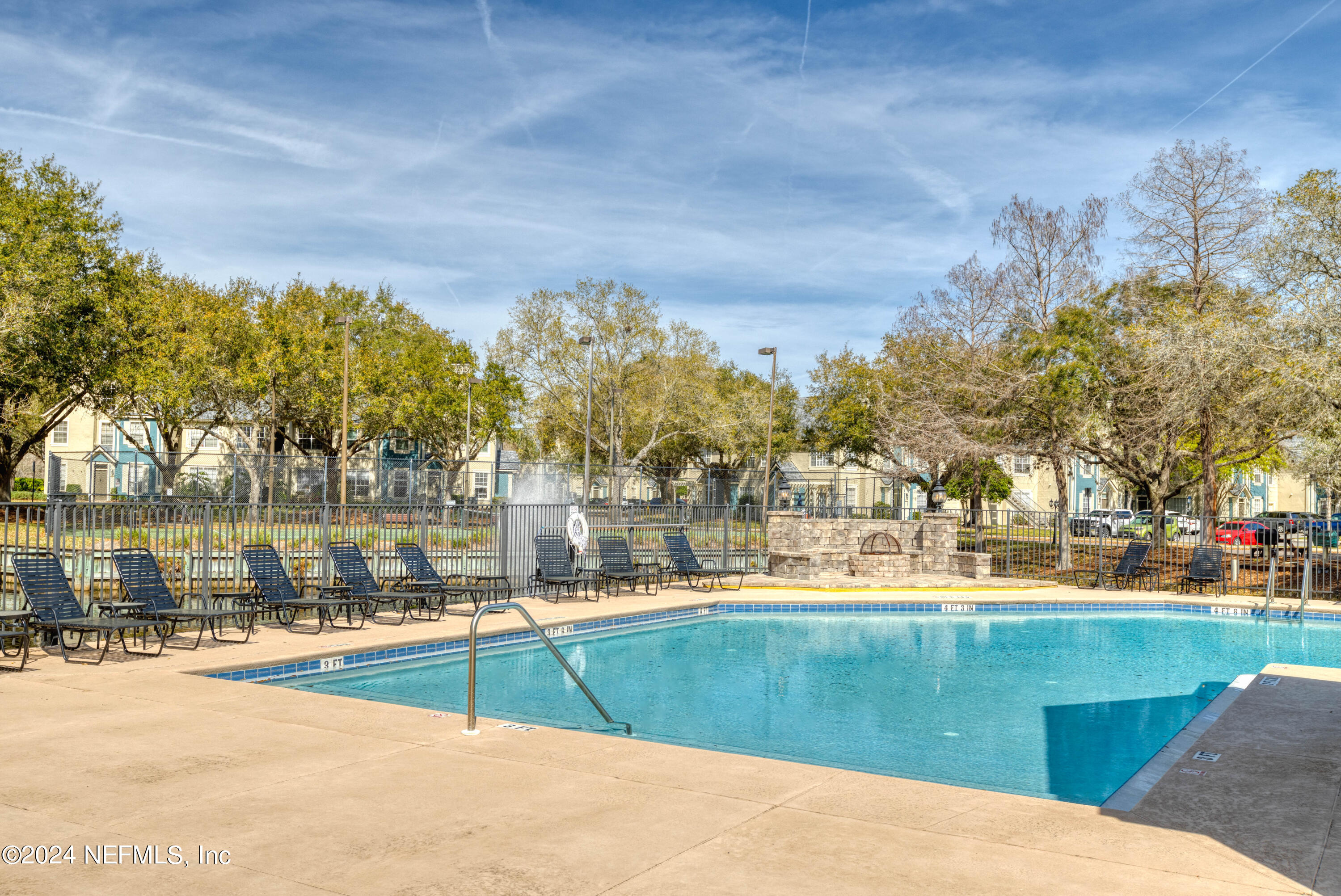 13703 RICHMOND PARK Drive, 2302