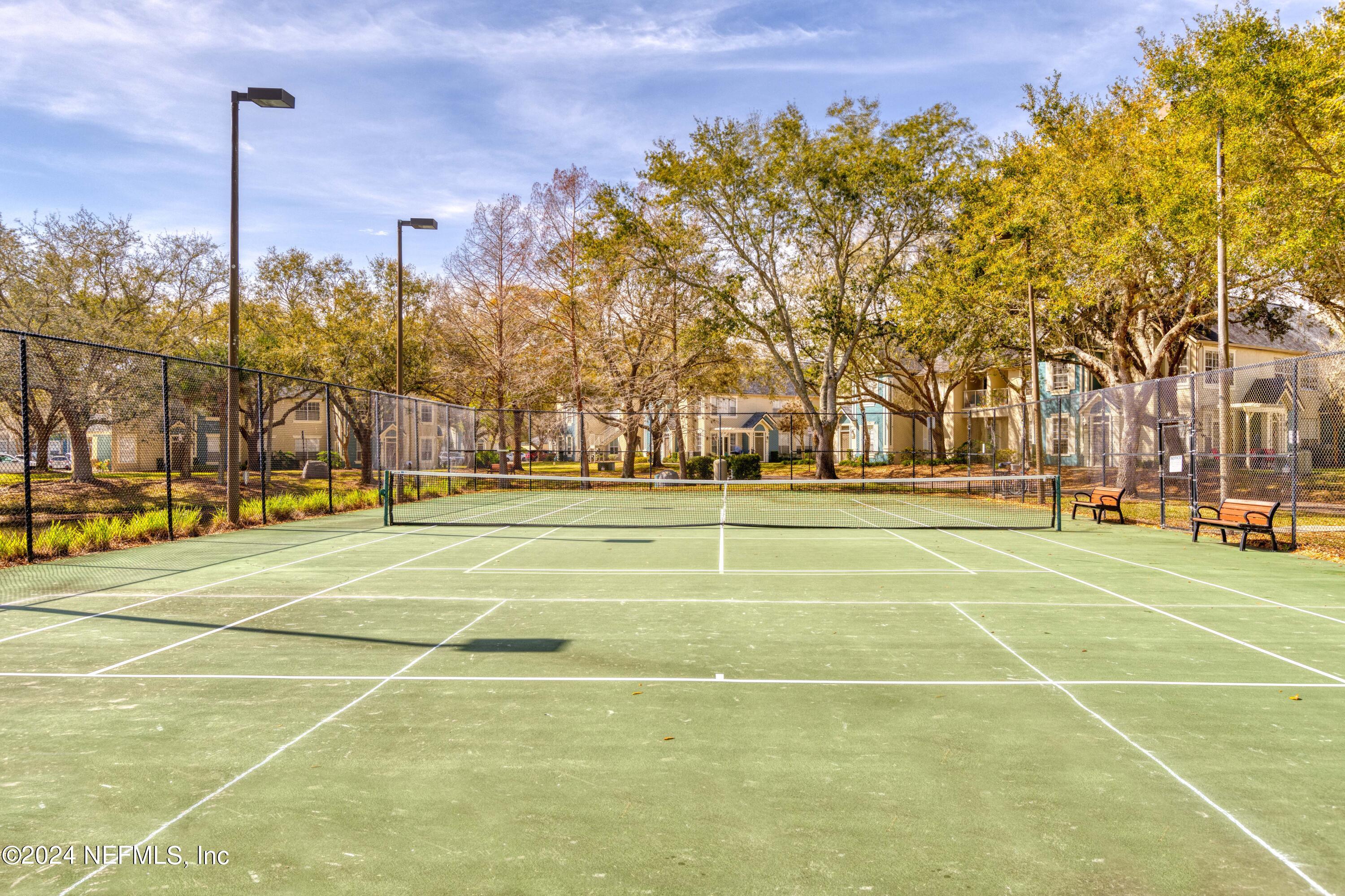 13703 RICHMOND PARK Drive, 2302