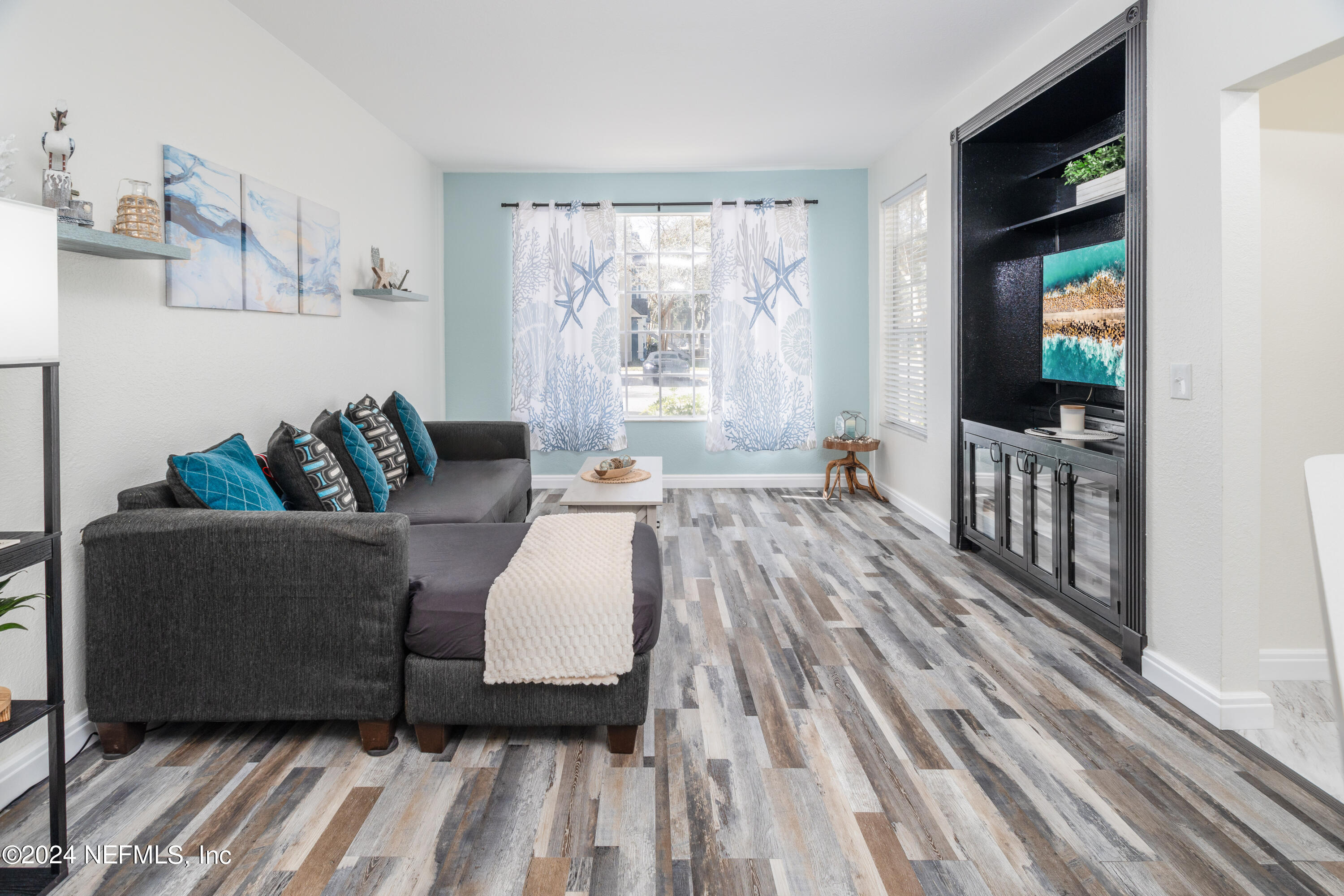 13703 RICHMOND PARK Drive, 2302