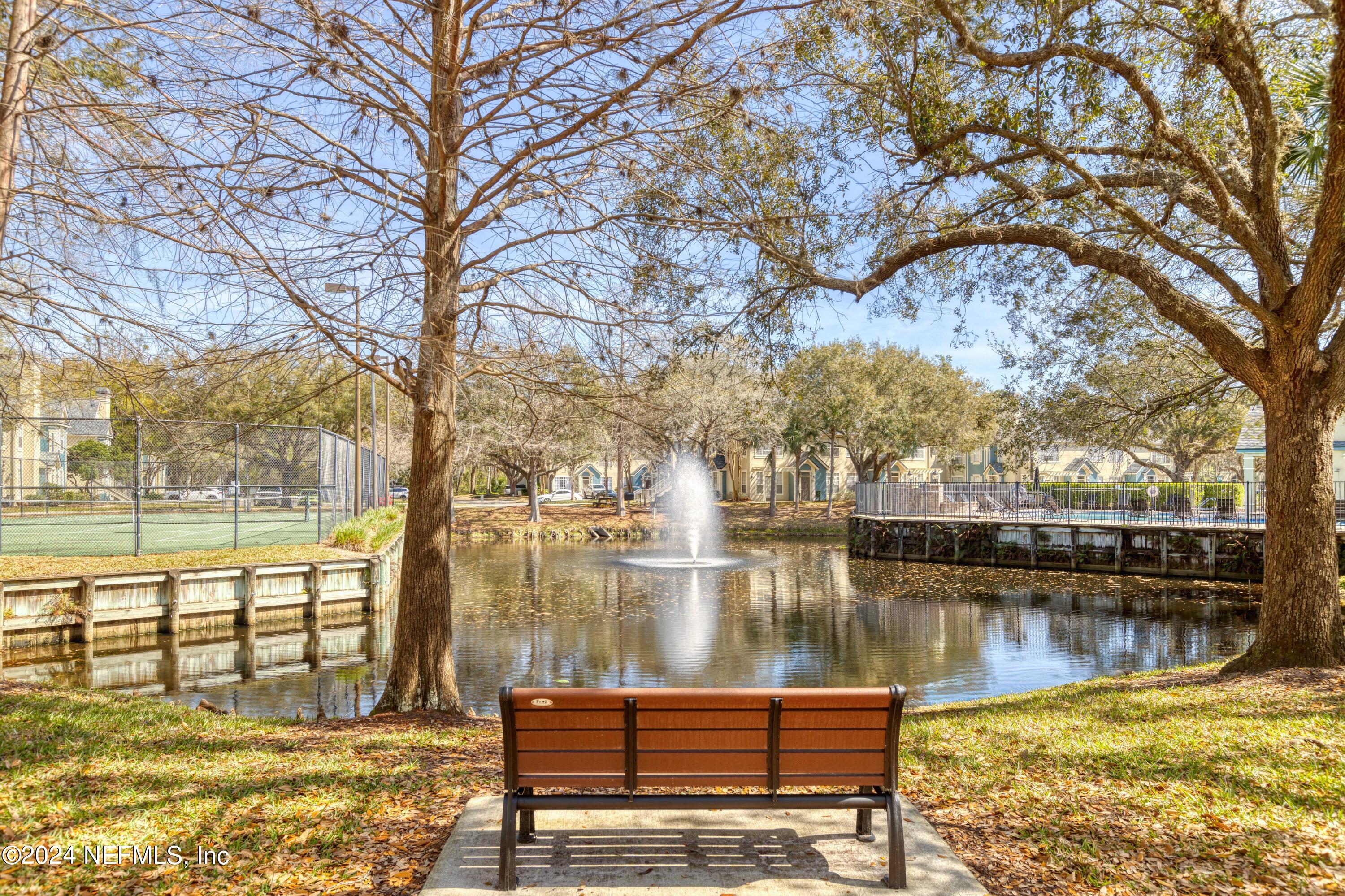 13703 RICHMOND PARK Drive, 2302