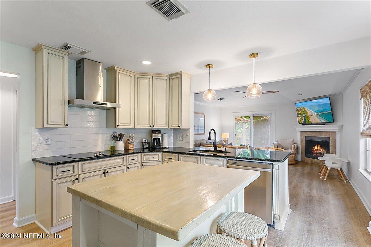 3596 PINTAIL Drive S