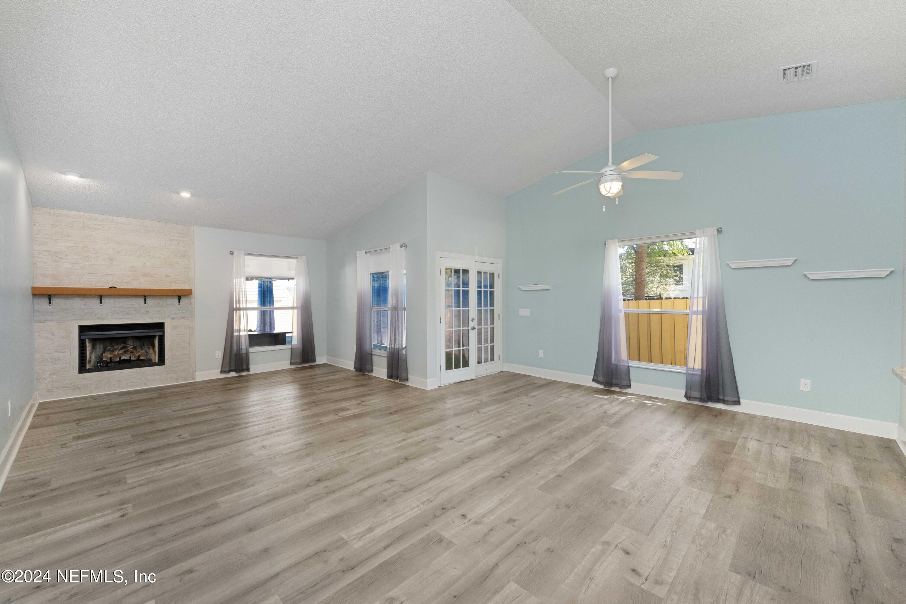 329 15TH Street N