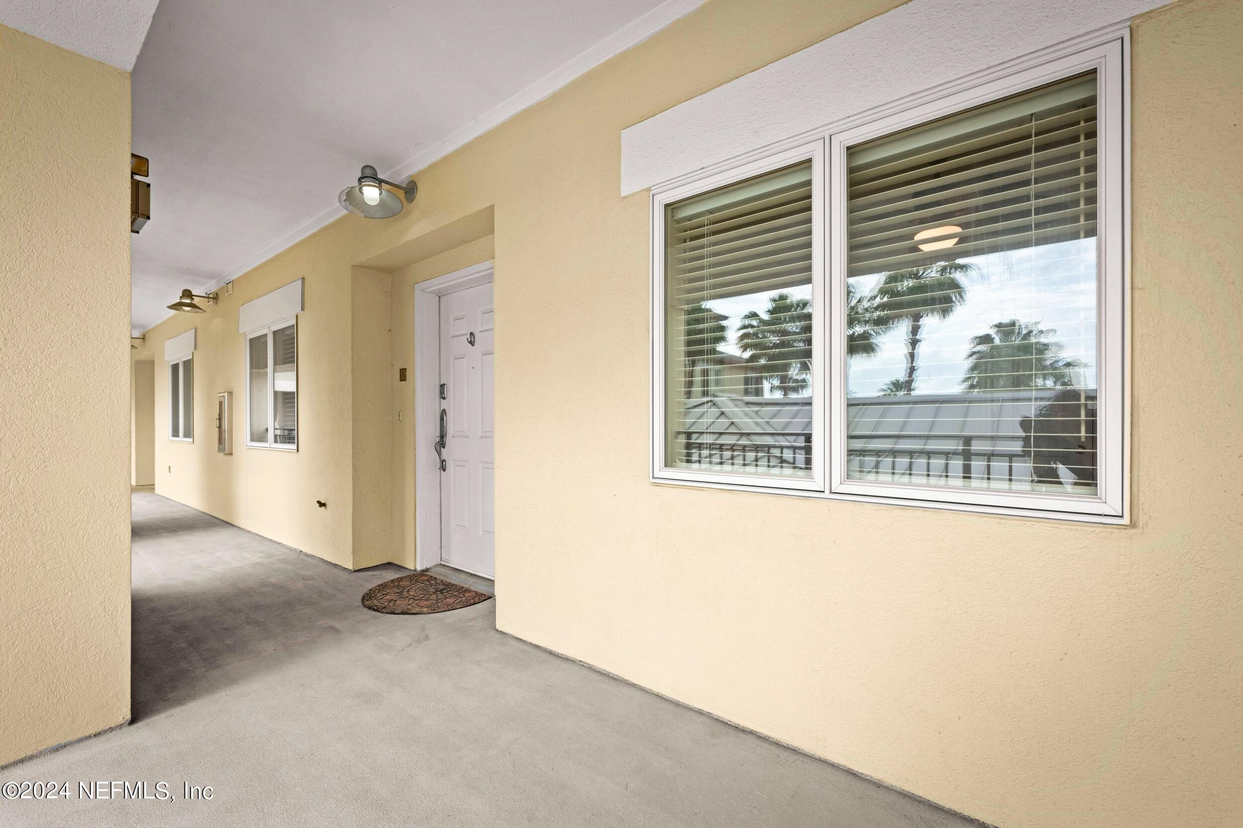 525 3RD Street N, 309