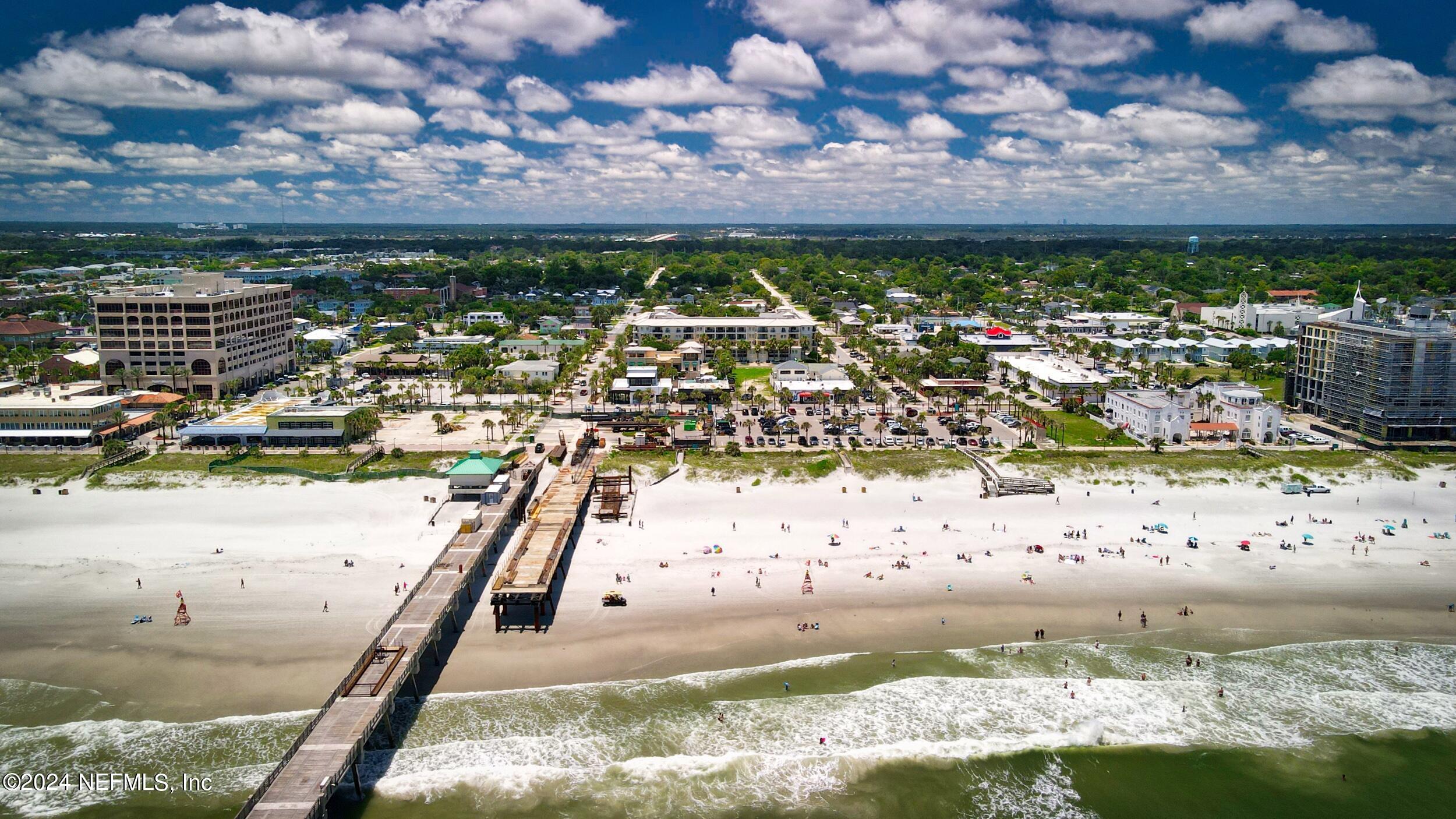 525 3RD Street N, 309