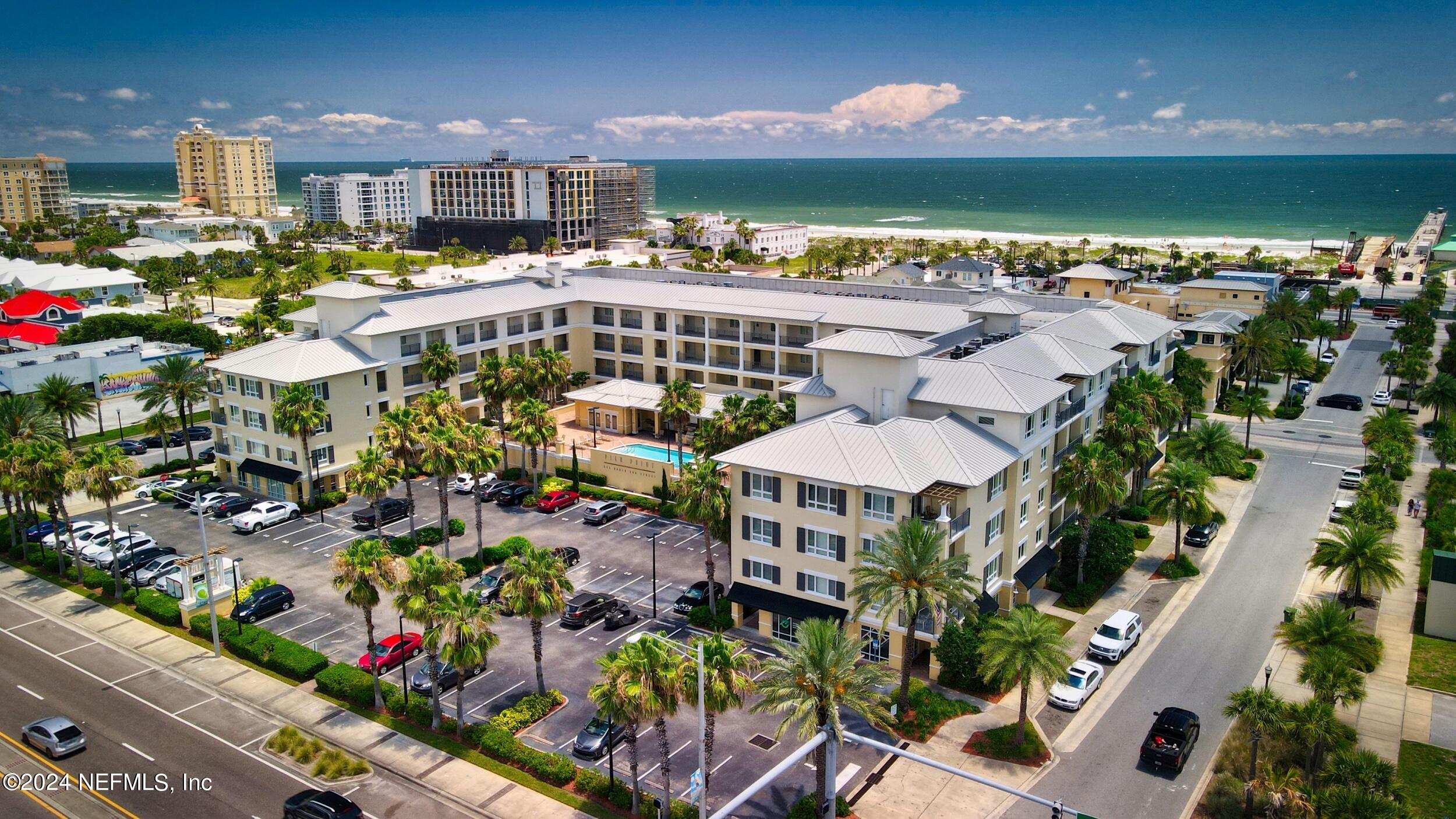 525 3RD Street N, 309