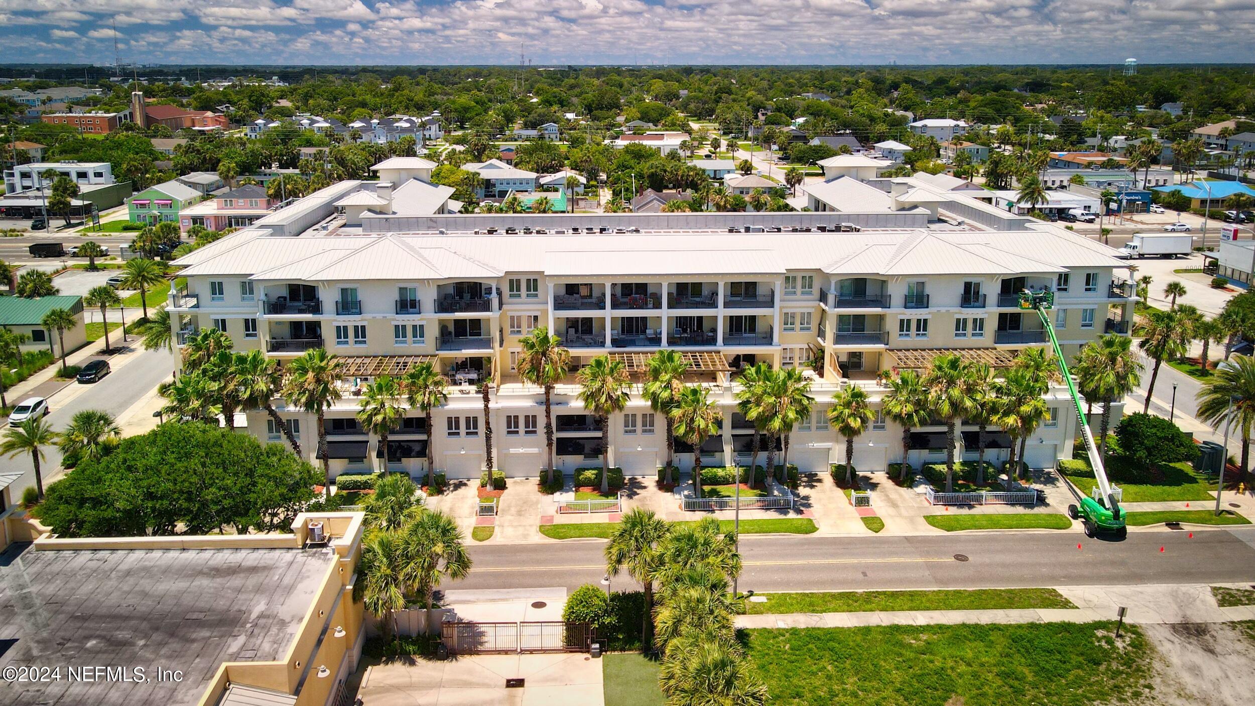 525 3RD Street N, 309