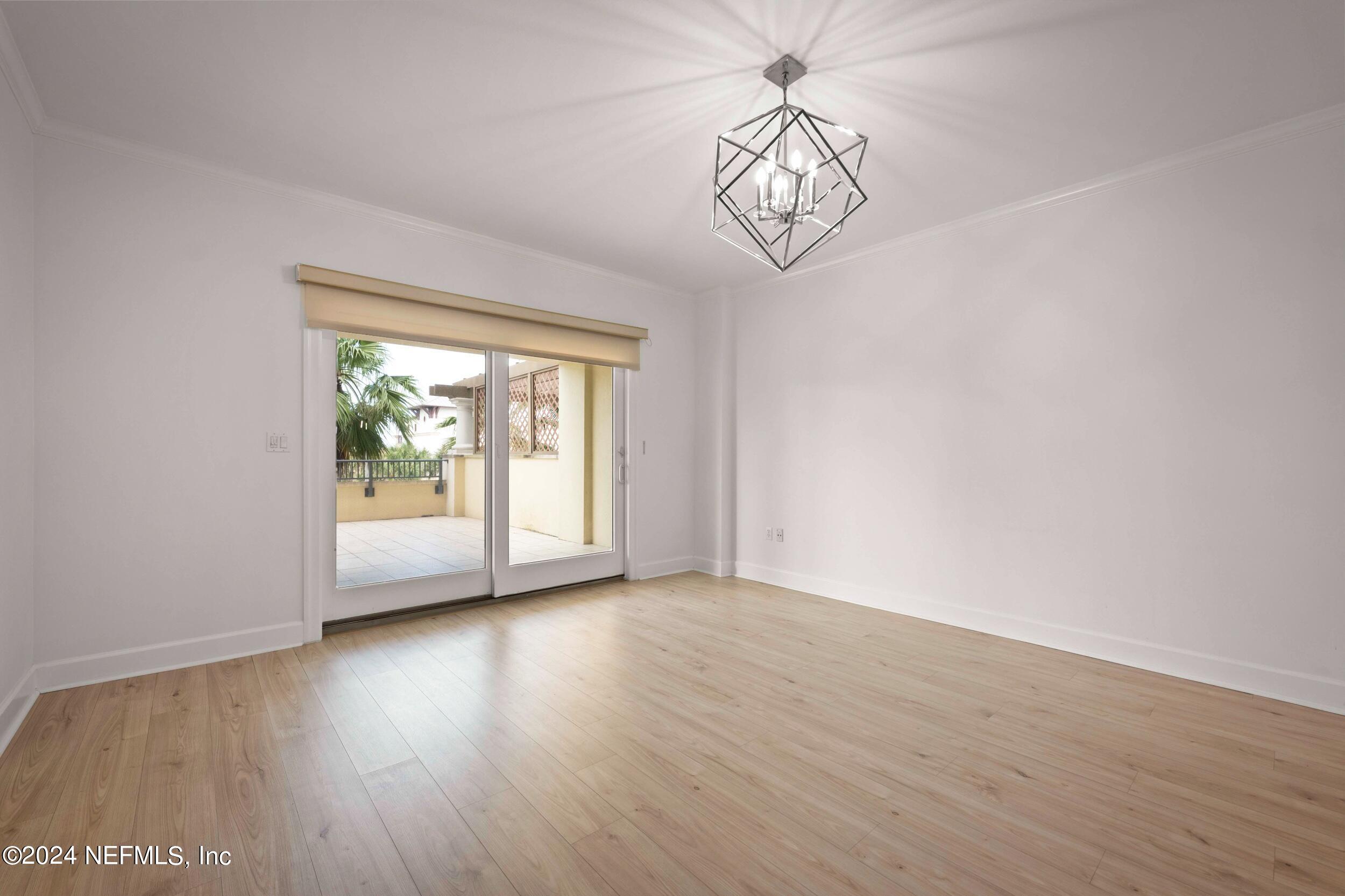 525 3RD Street N, 309