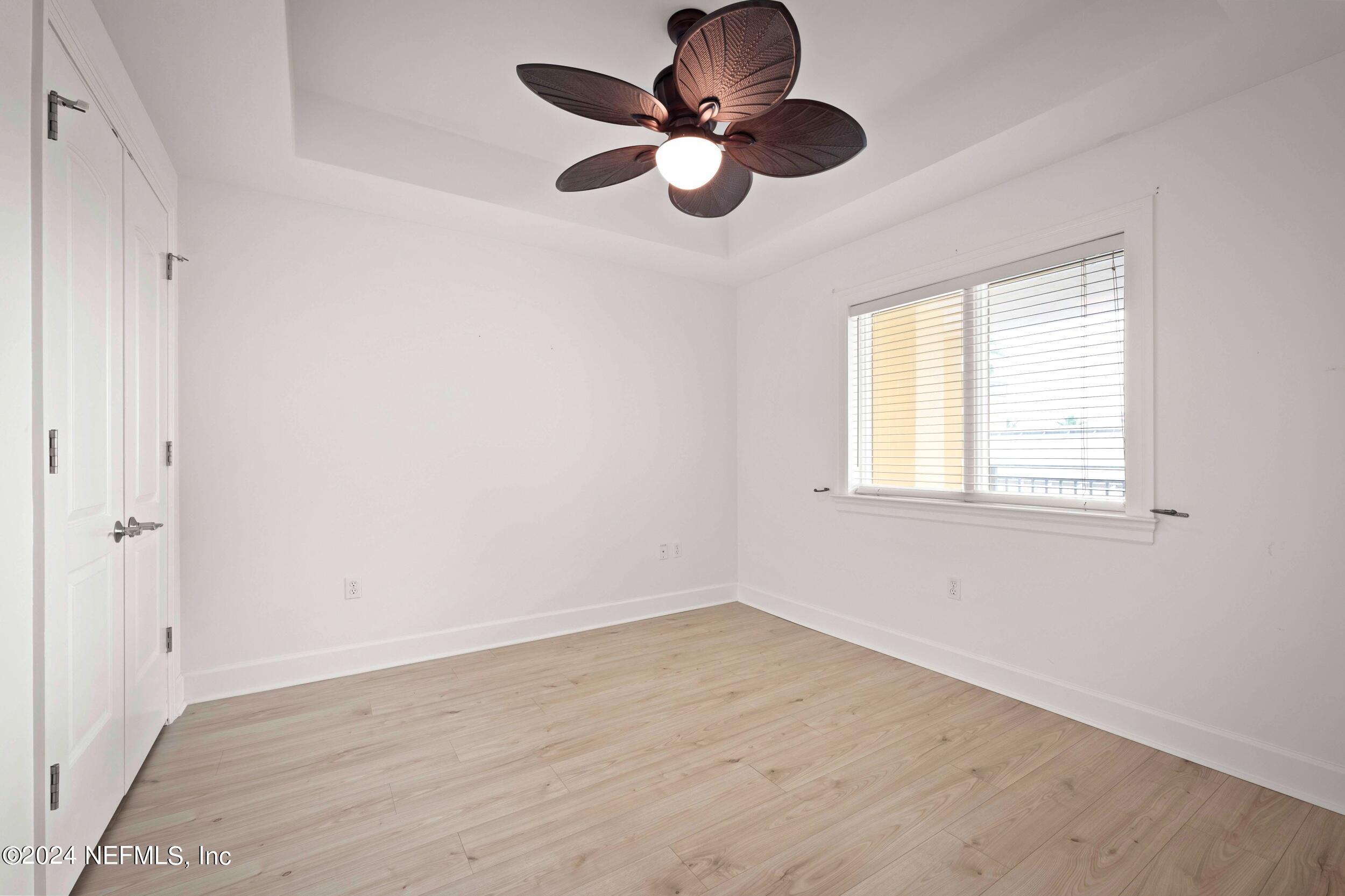 525 3RD Street N, 309