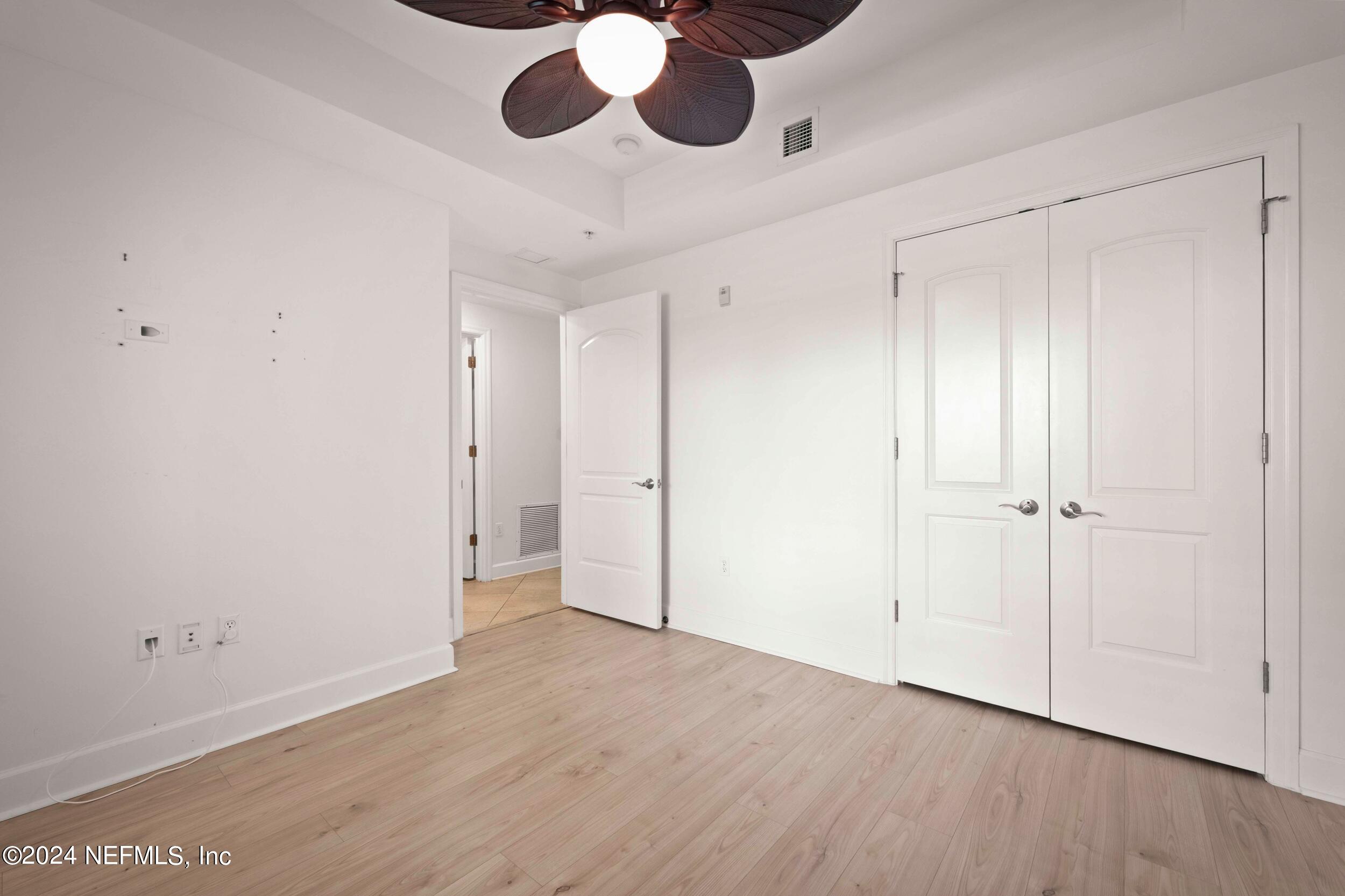 525 3RD Street N, 309