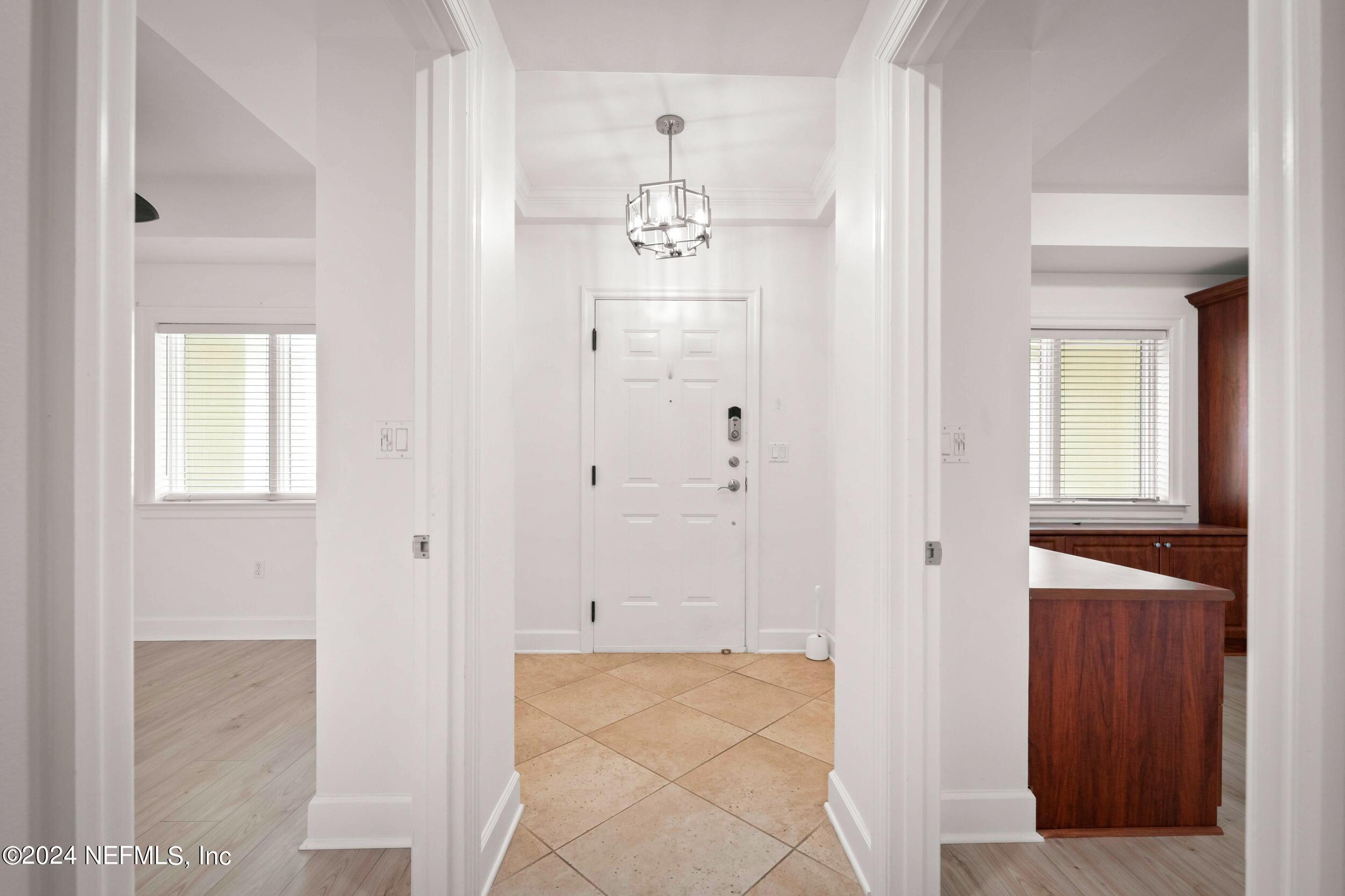 525 3RD Street N, 309