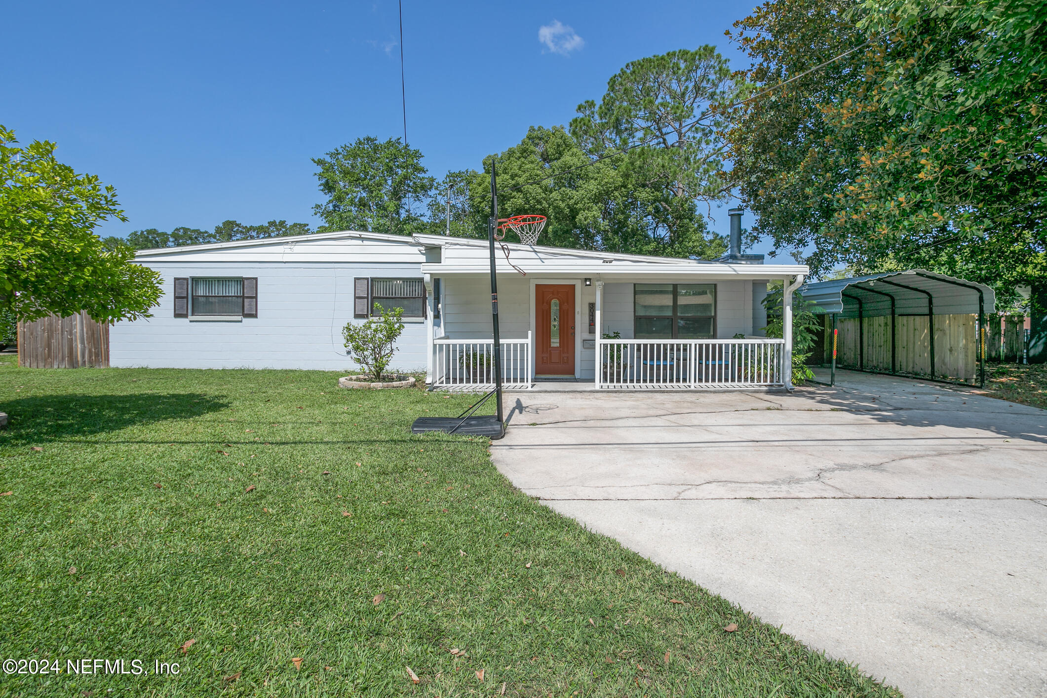 3044 NEWELL Boulevard