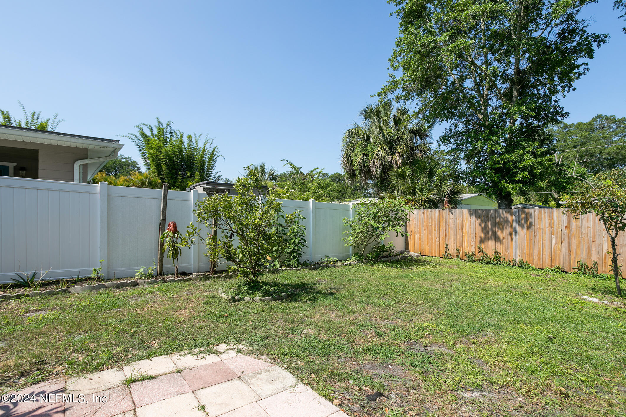 3044 NEWELL Boulevard