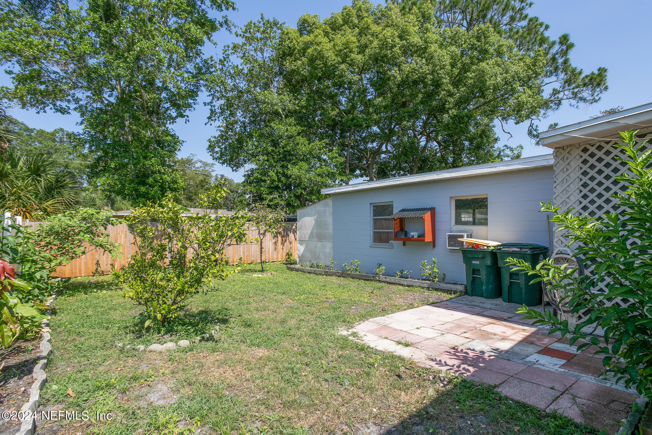 3044 NEWELL Boulevard