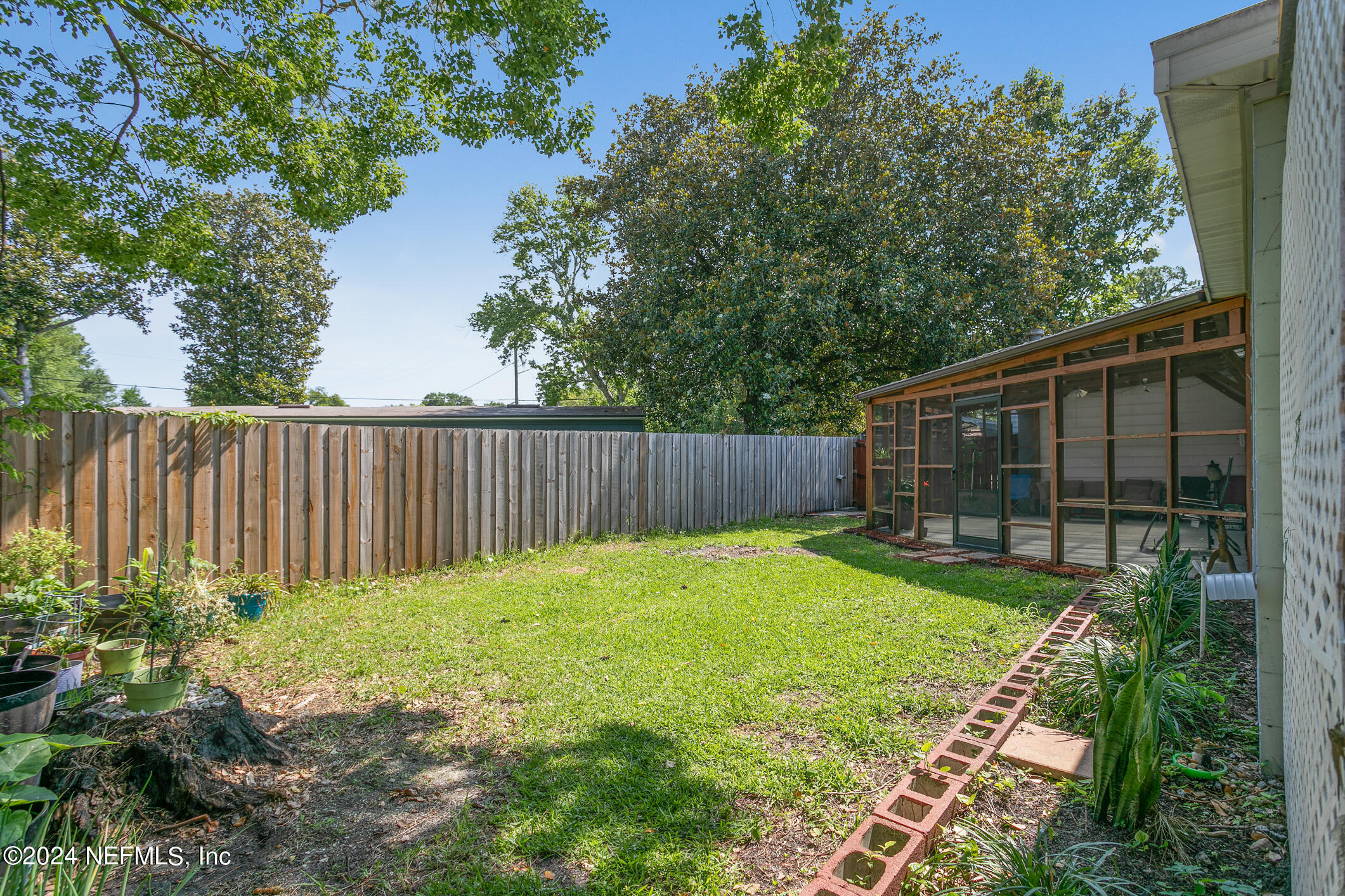 3044 NEWELL Boulevard