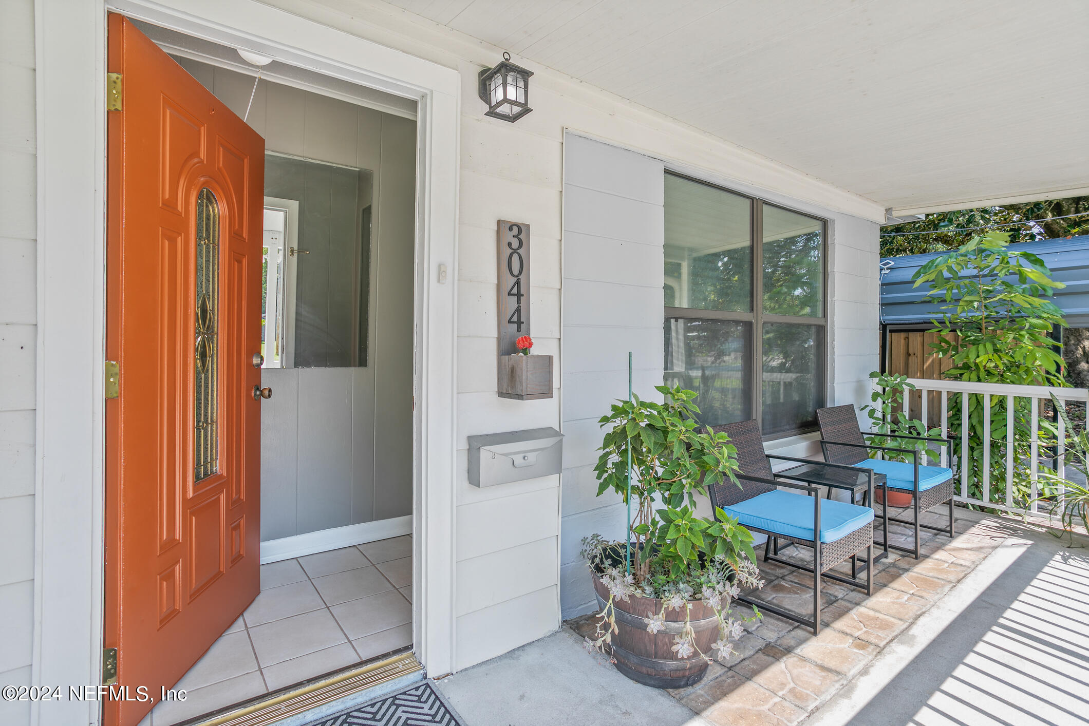 3044 NEWELL Boulevard