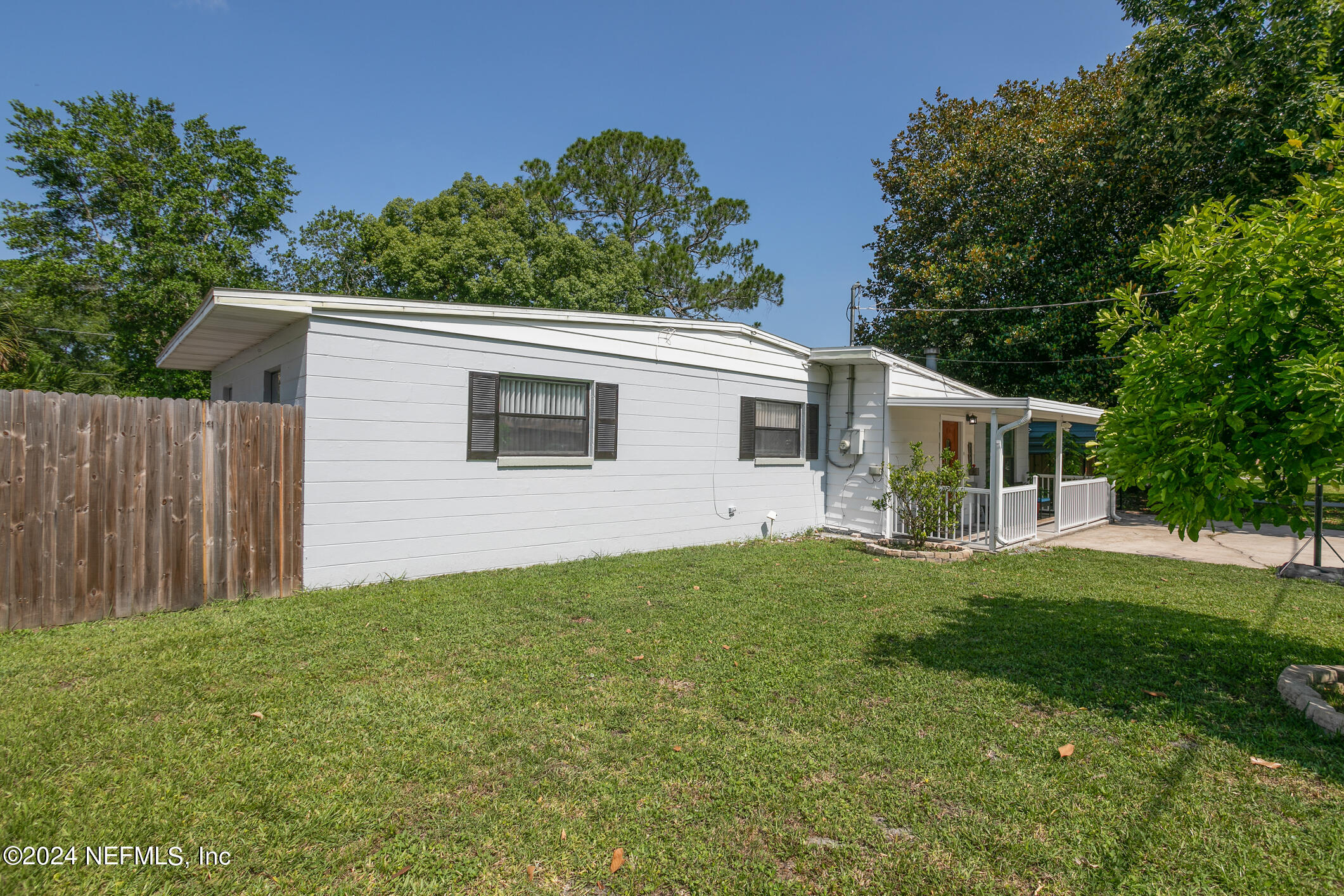 3044 NEWELL Boulevard