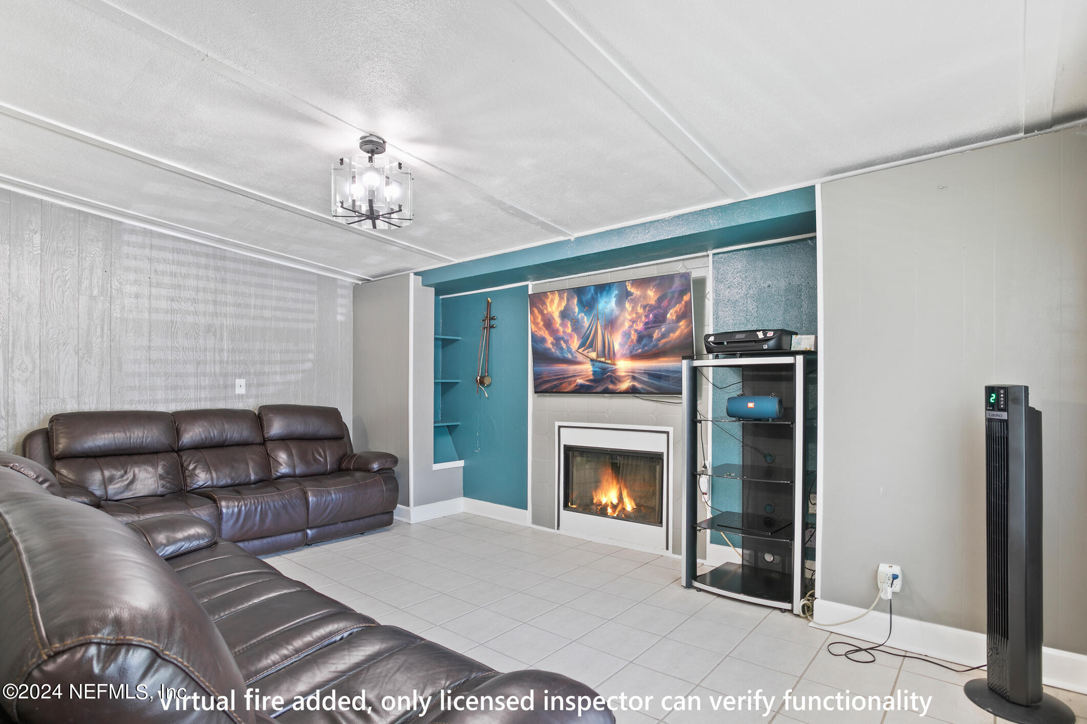 3044 NEWELL Boulevard