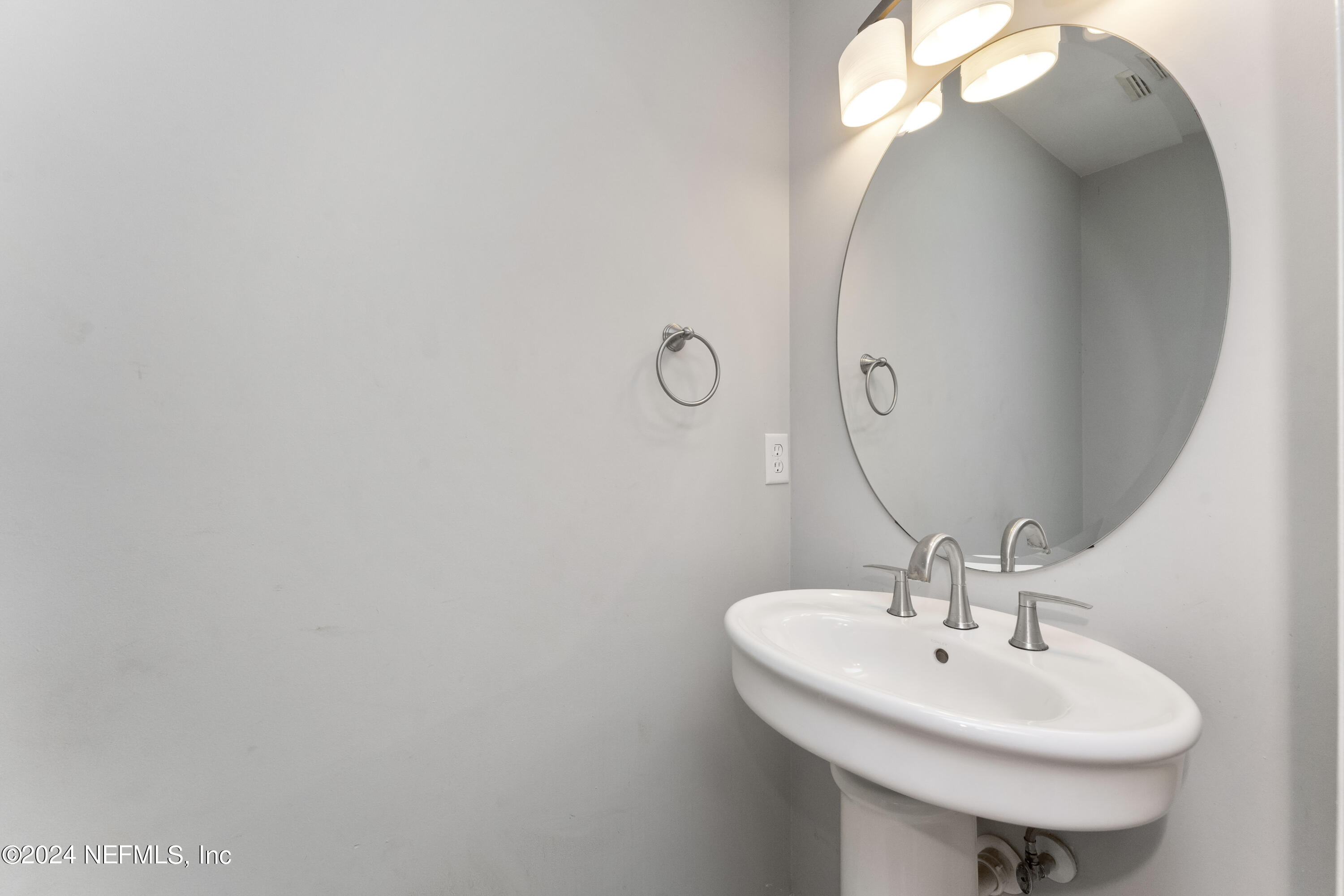 587 SELVA LAKES Circle