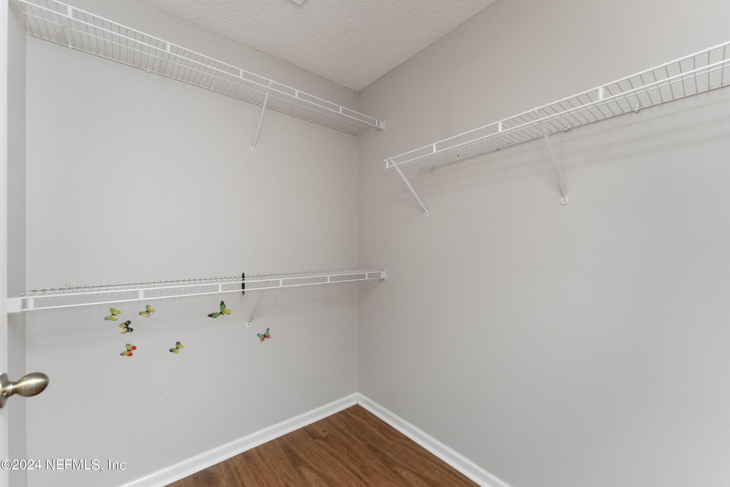 587 SELVA LAKES Circle