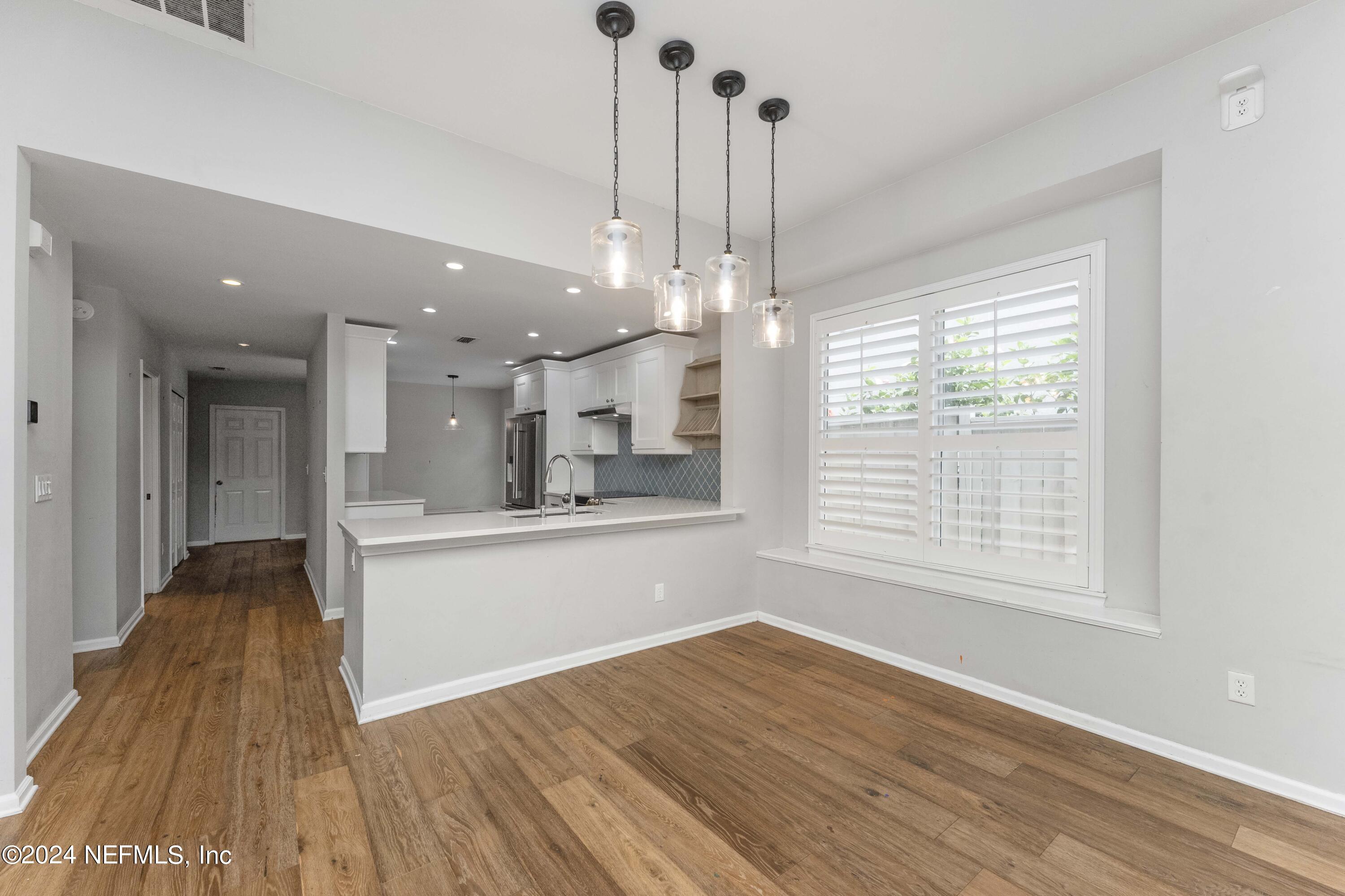 587 SELVA LAKES Circle