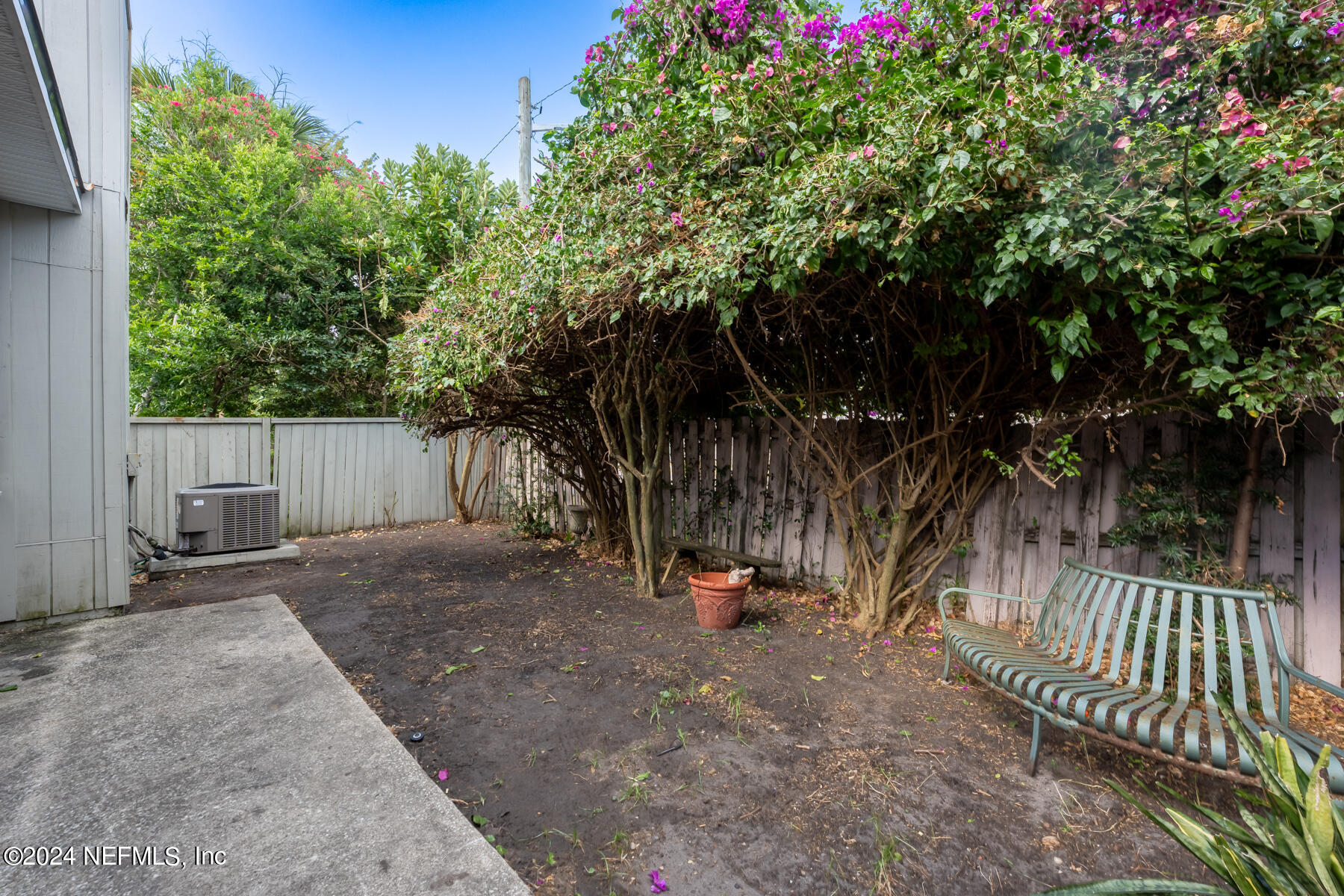 587 SELVA LAKES Circle