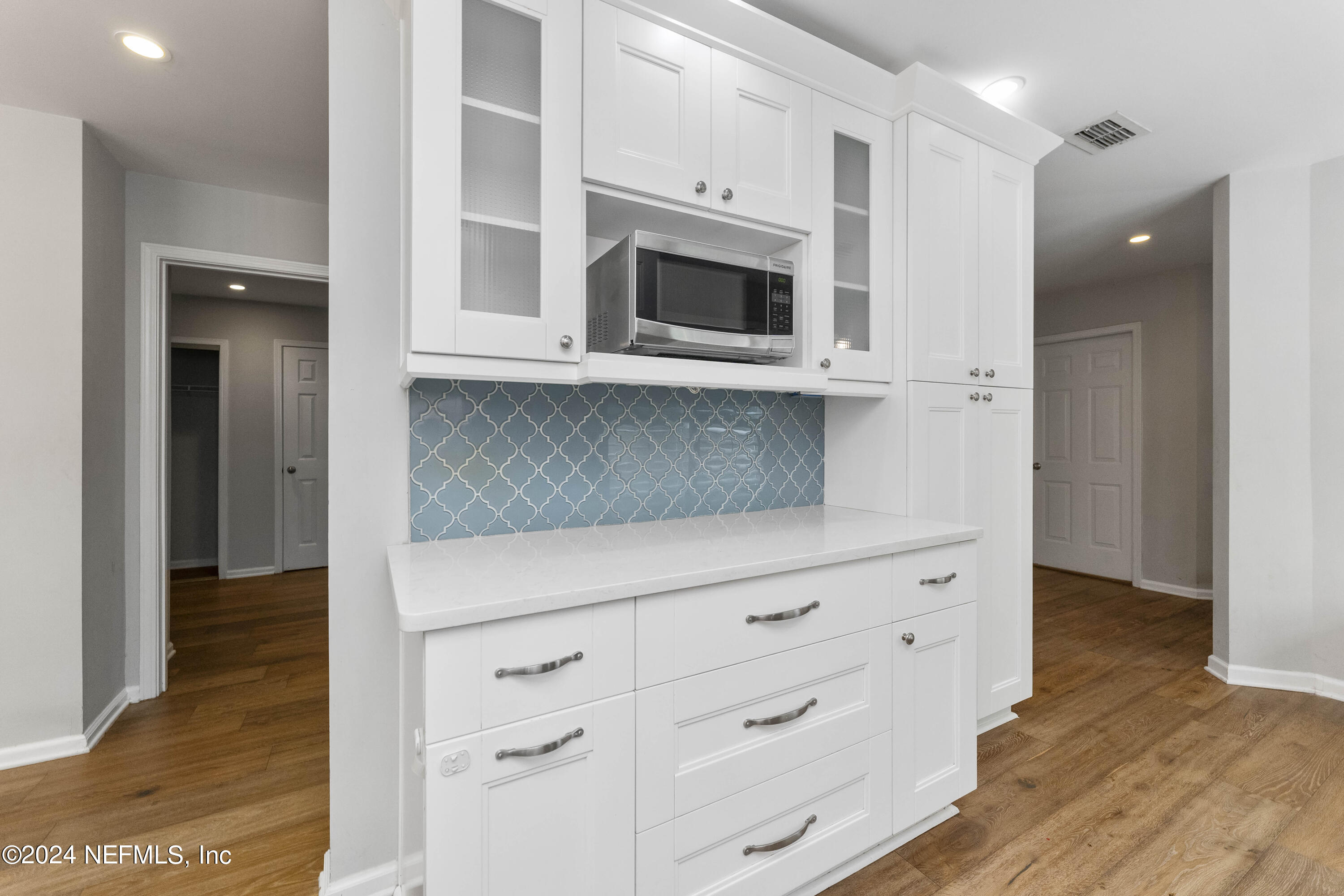 587 SELVA LAKES Circle