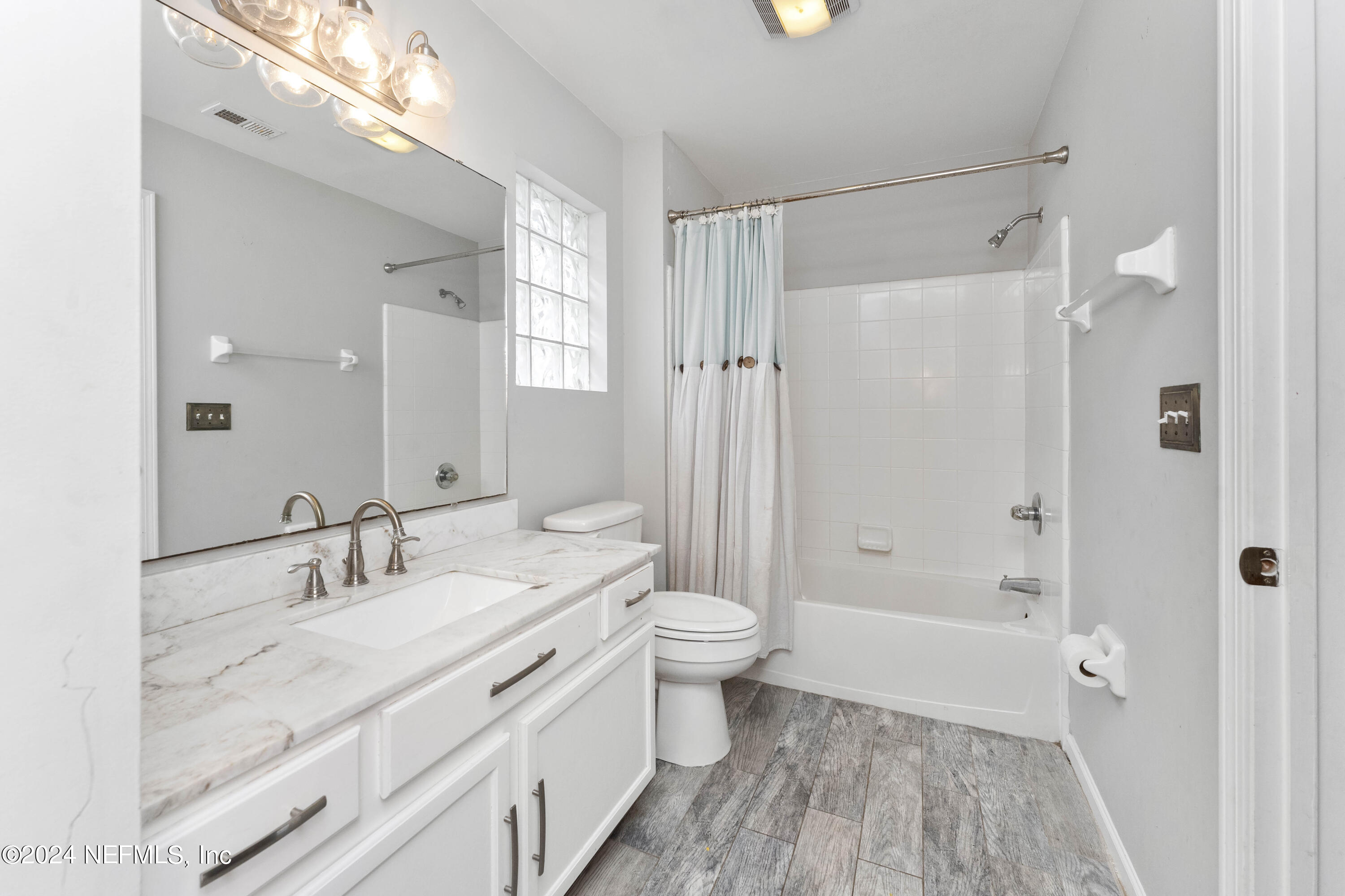 587 SELVA LAKES Circle