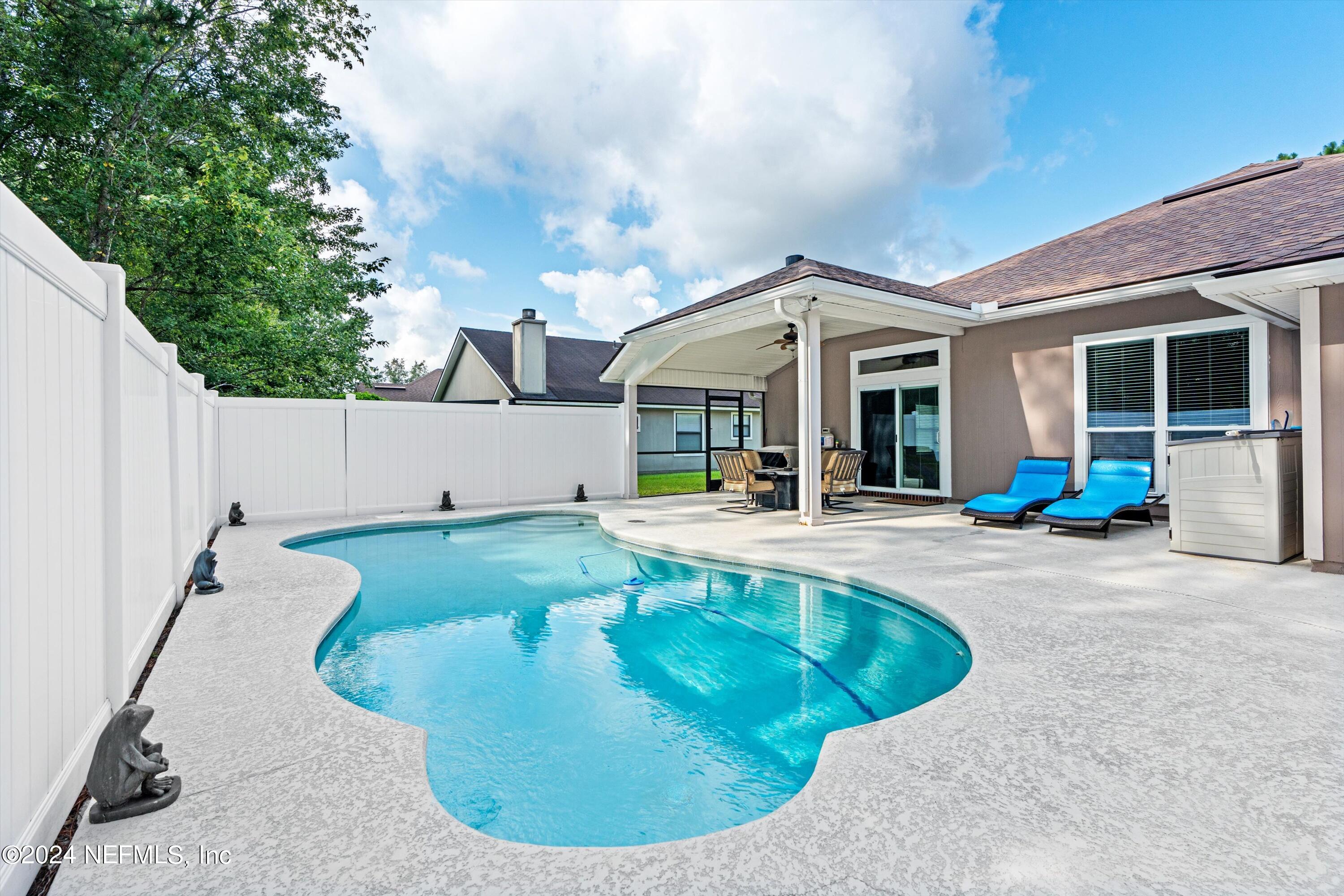 2413 MISTY WATER Drive E