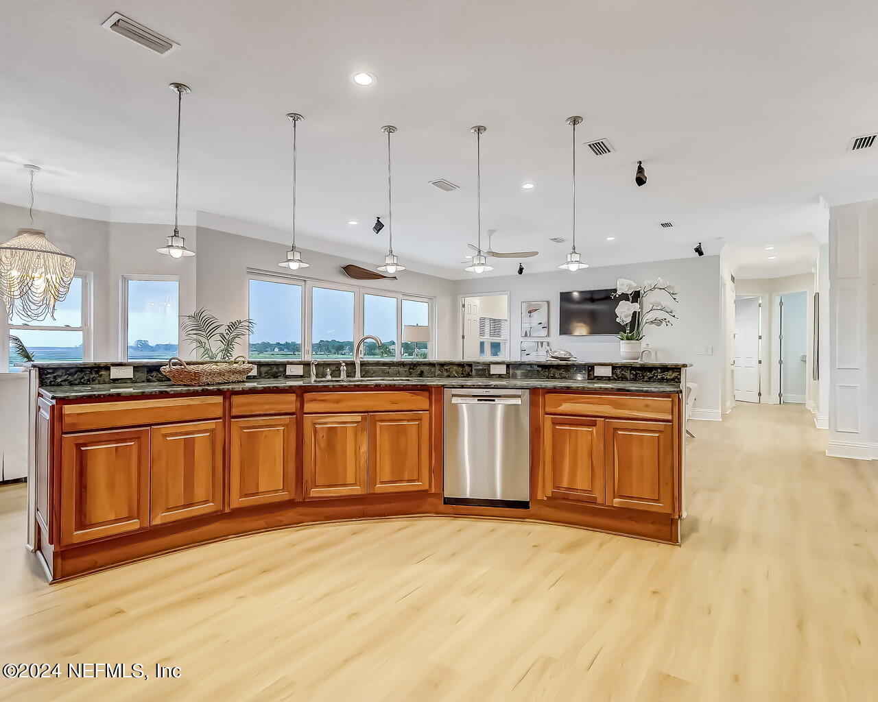 14192 TOMAS POINT Lane