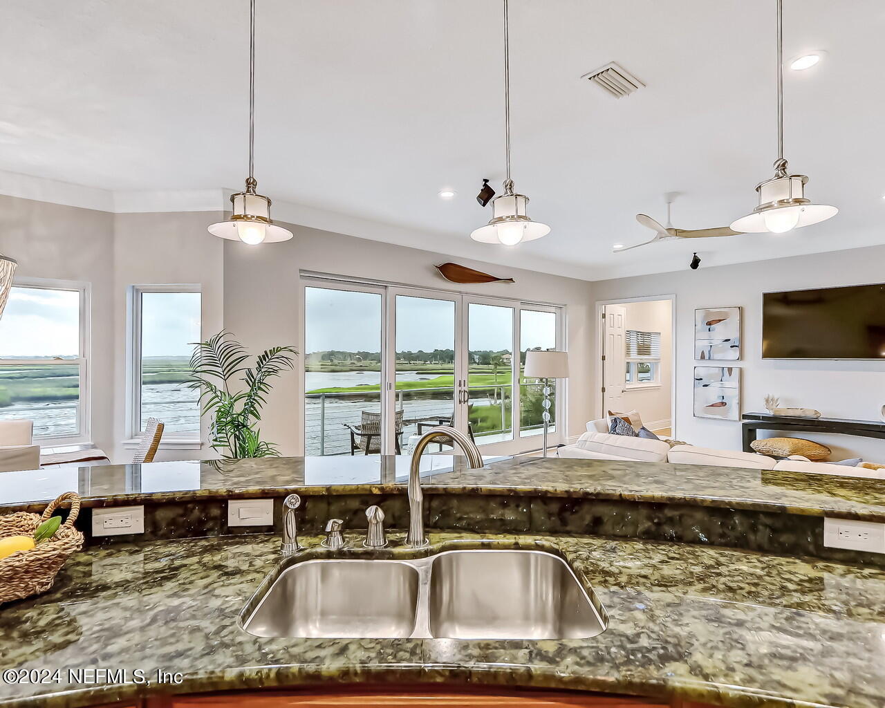 14192 TOMAS POINT Lane