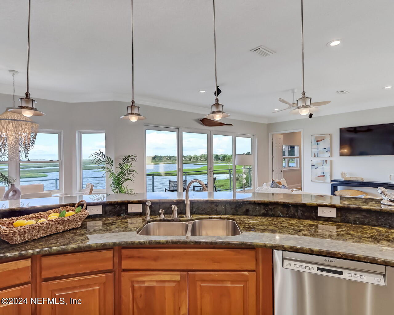 14192 TOMAS POINT Lane