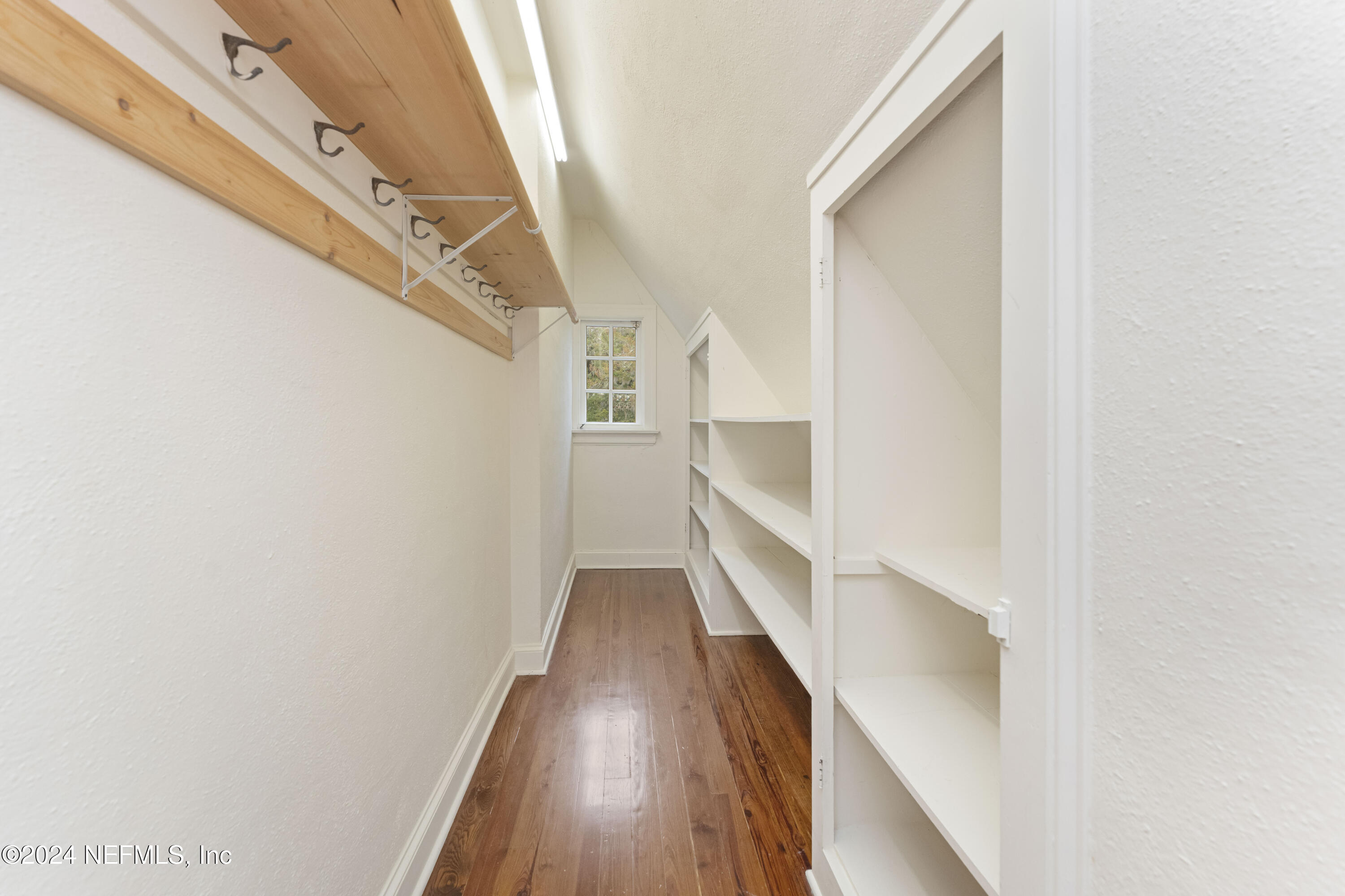 3588 RICHMOND Street