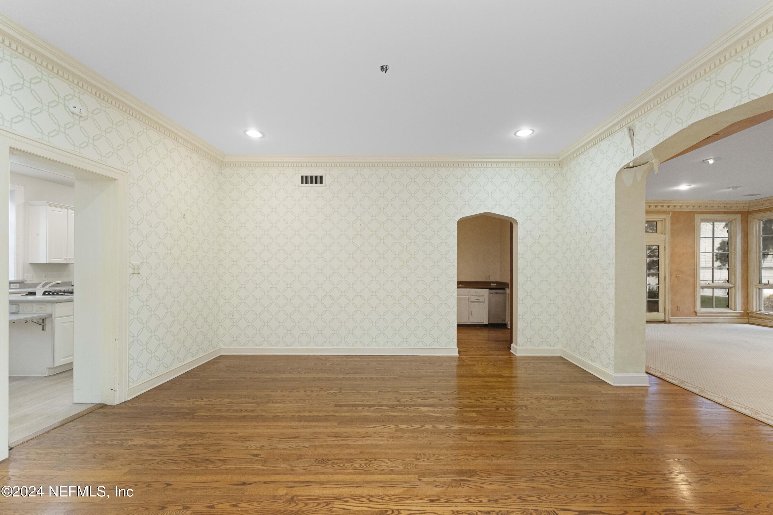 3588 RICHMOND Street