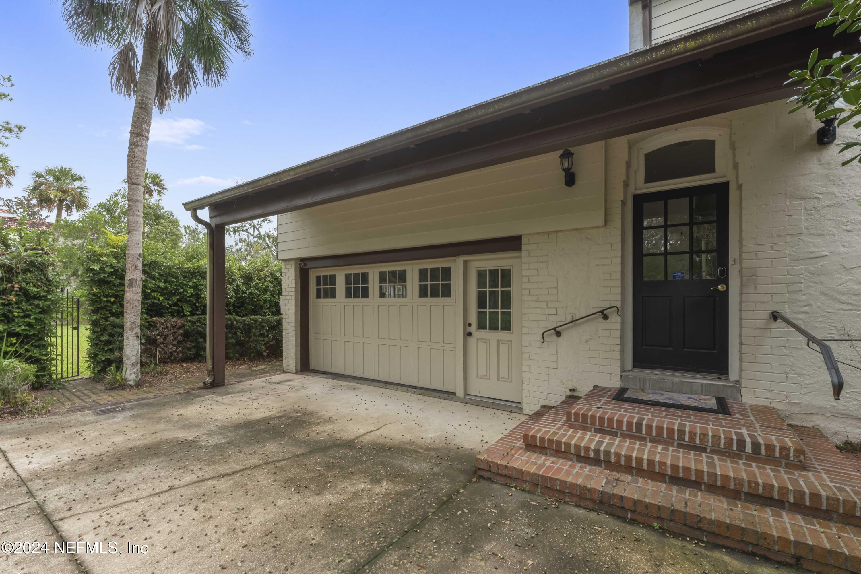 3588 RICHMOND Street