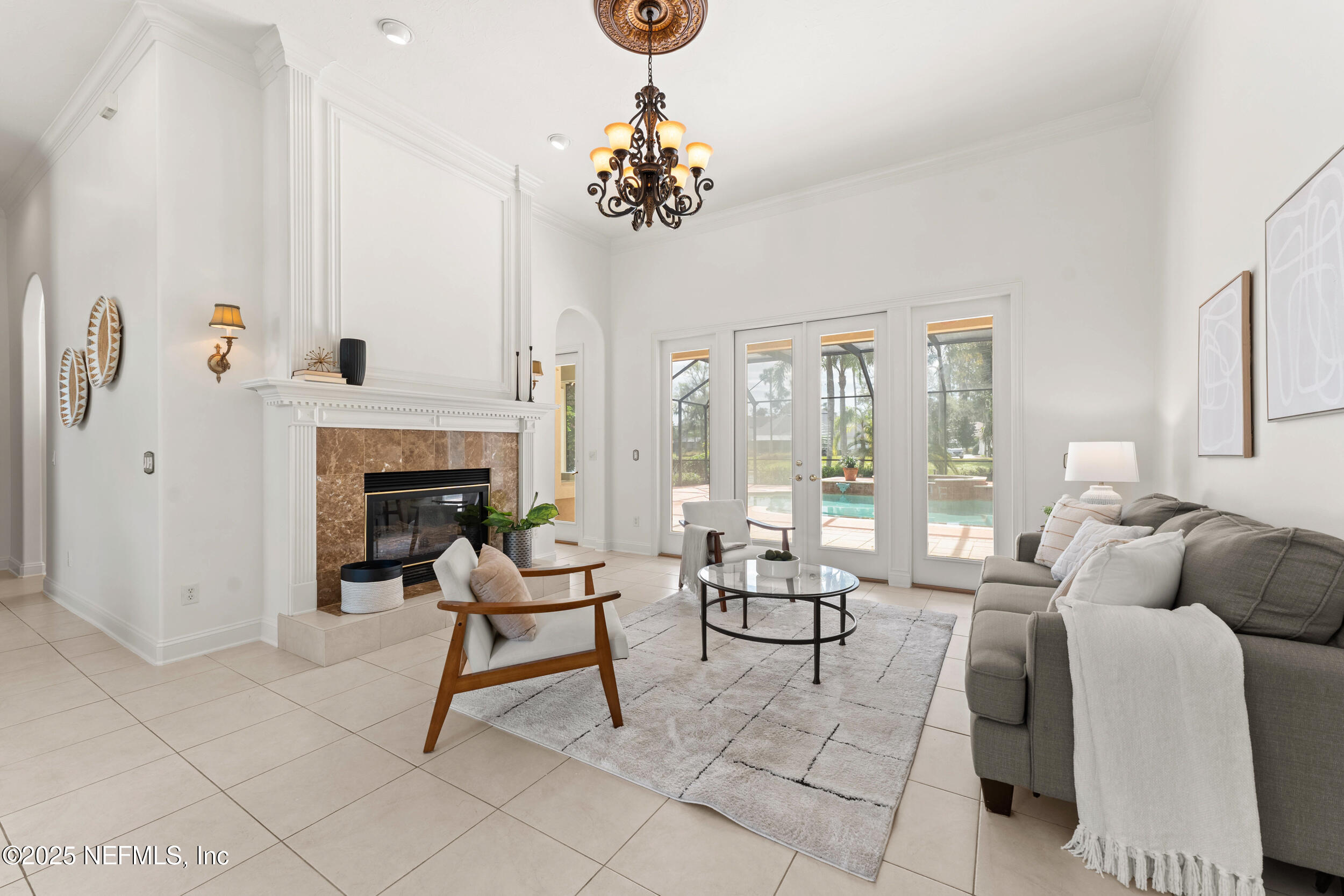 425 Clearwater Drive