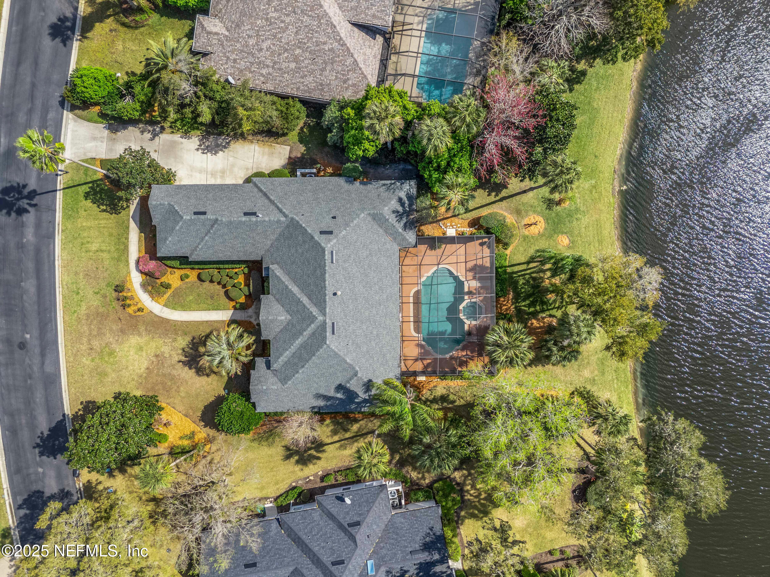 425 Clearwater Drive