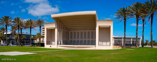 115 9TH Avenue S, 201