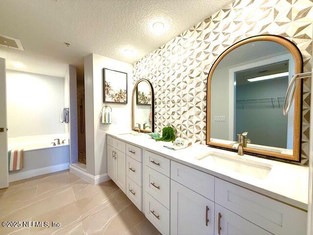 115 9TH Avenue S, 201