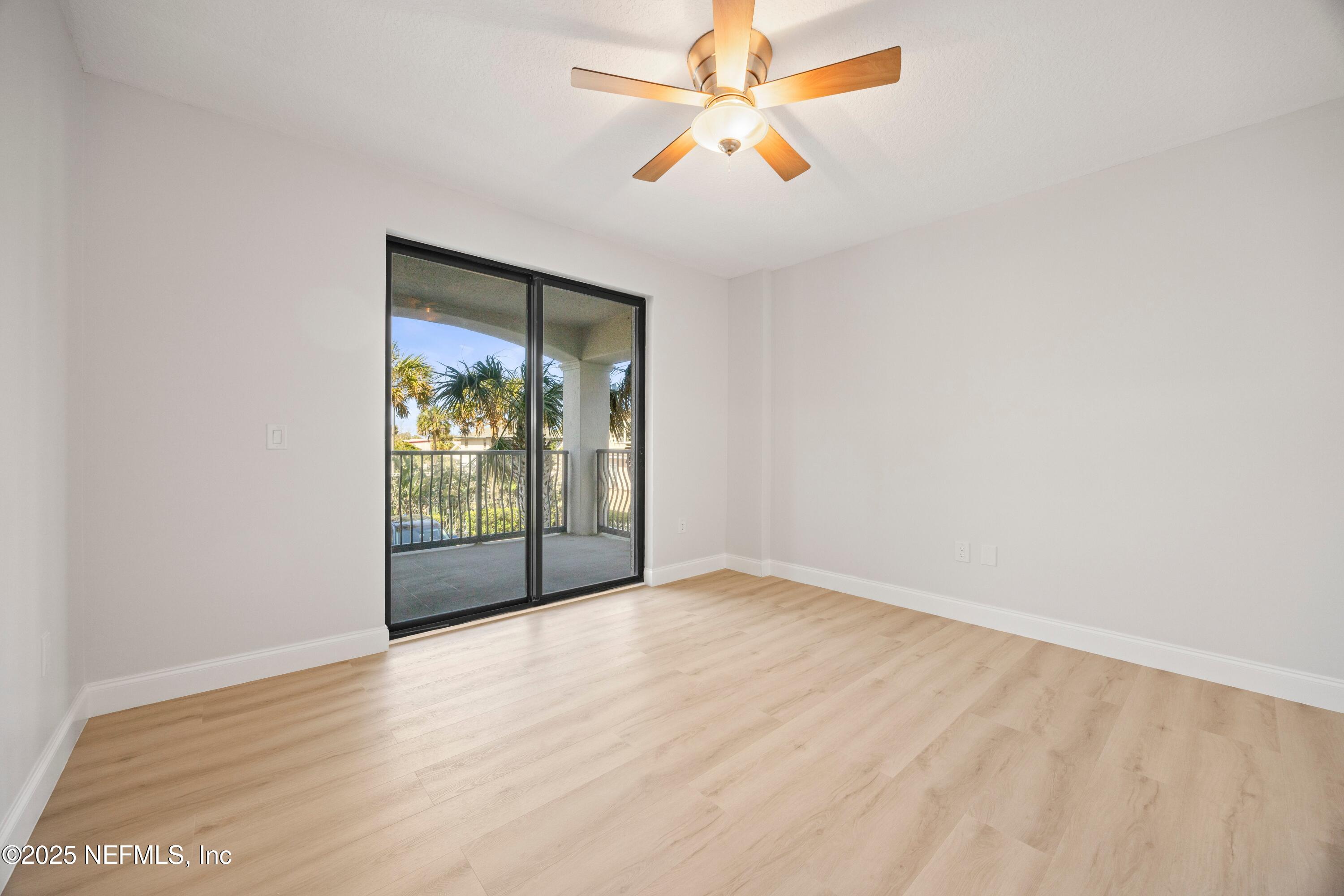 115 9TH Avenue S, 201