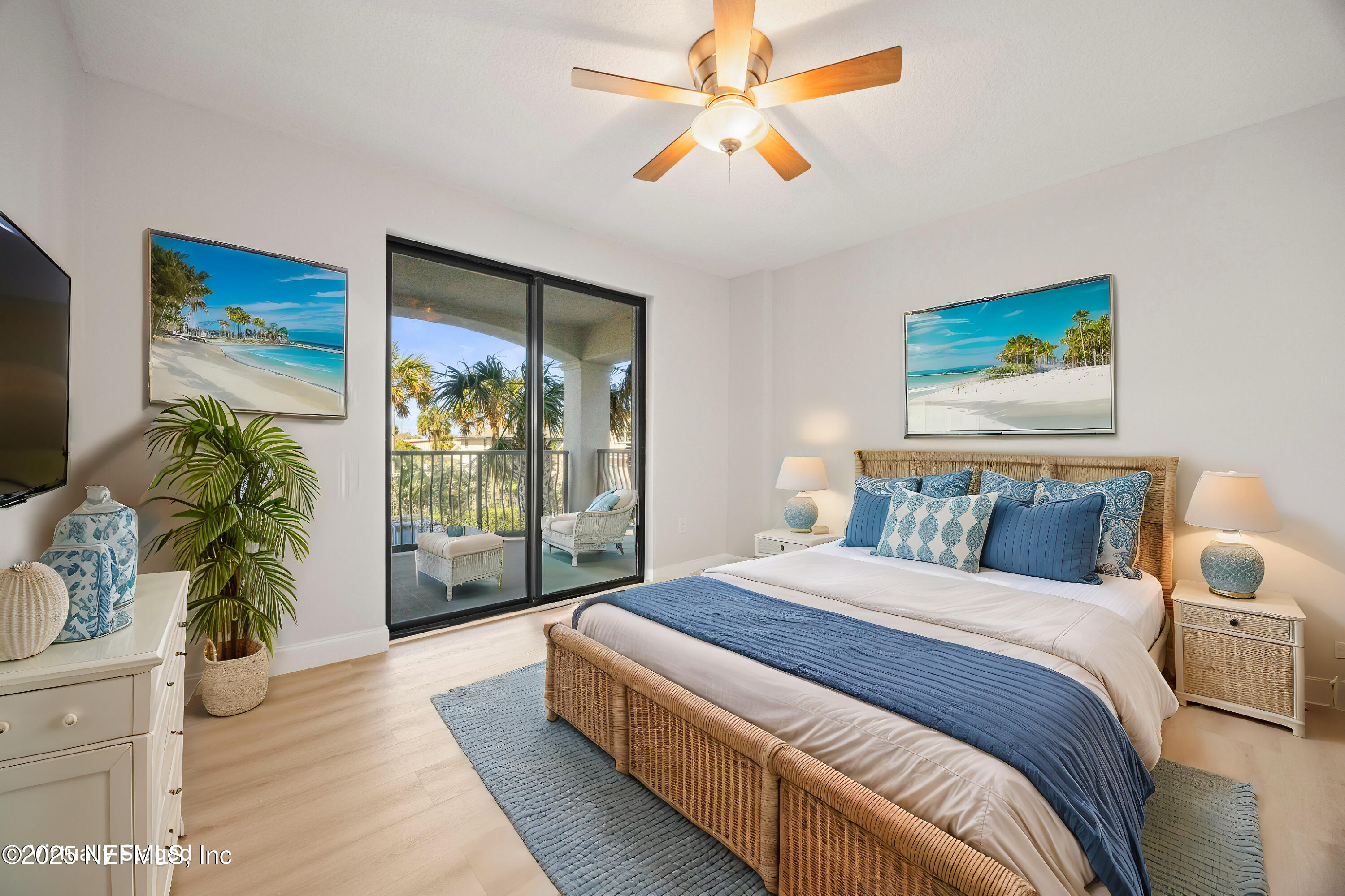 115 9TH Avenue S, 201