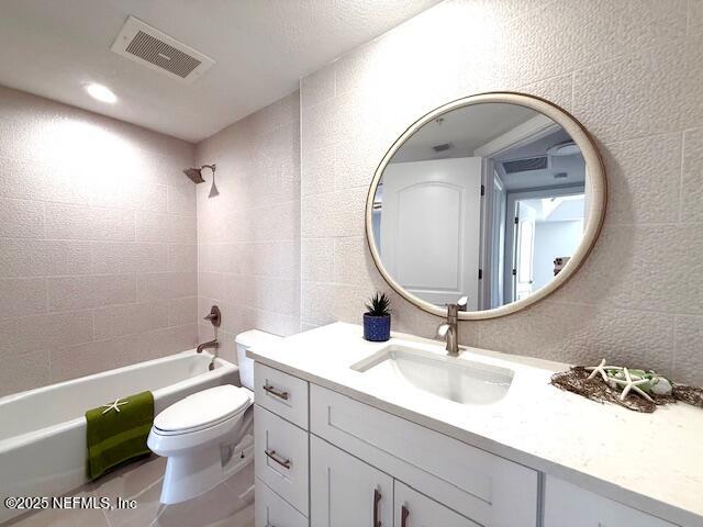 115 9TH Avenue S, 201