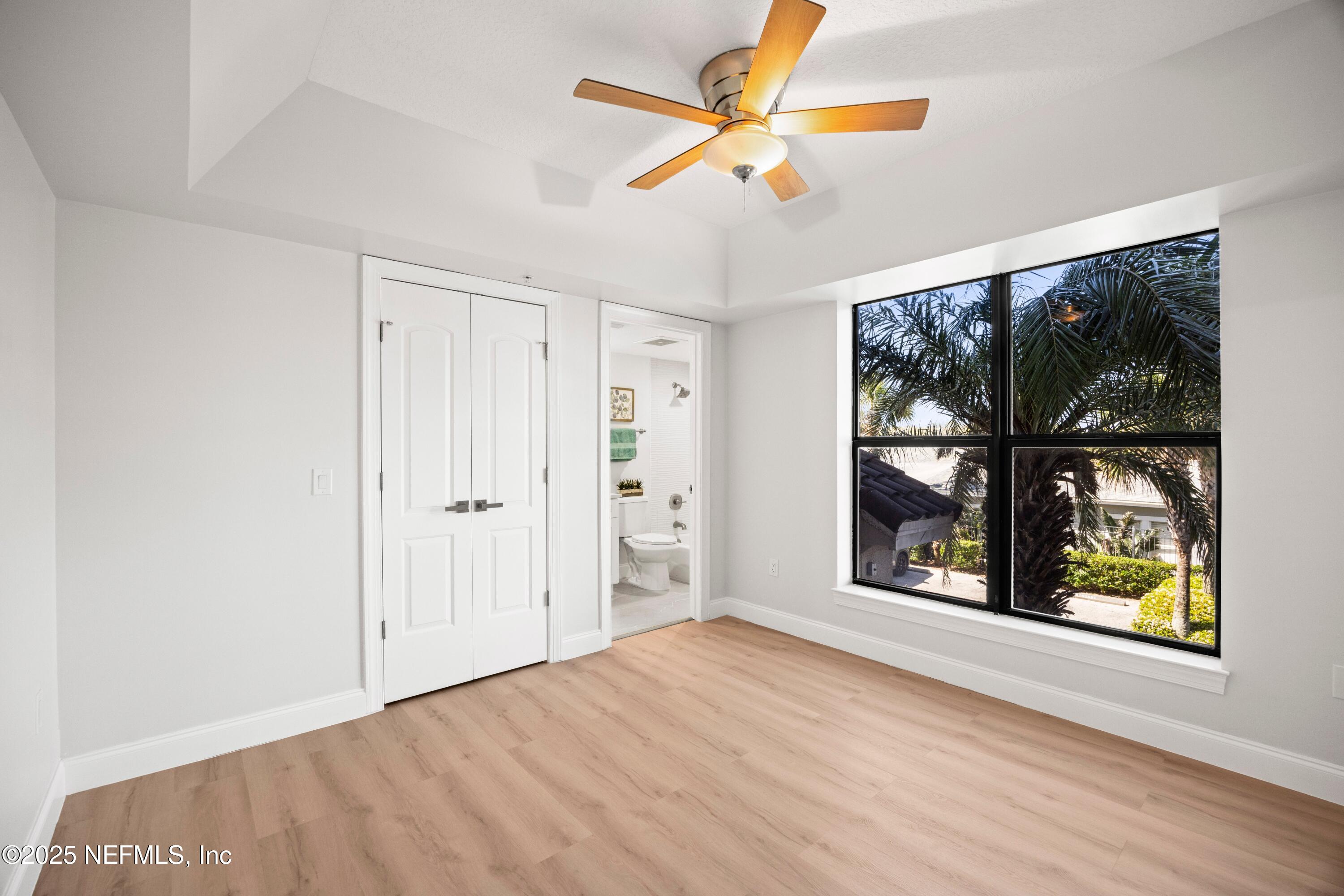 115 9TH Avenue S, 201