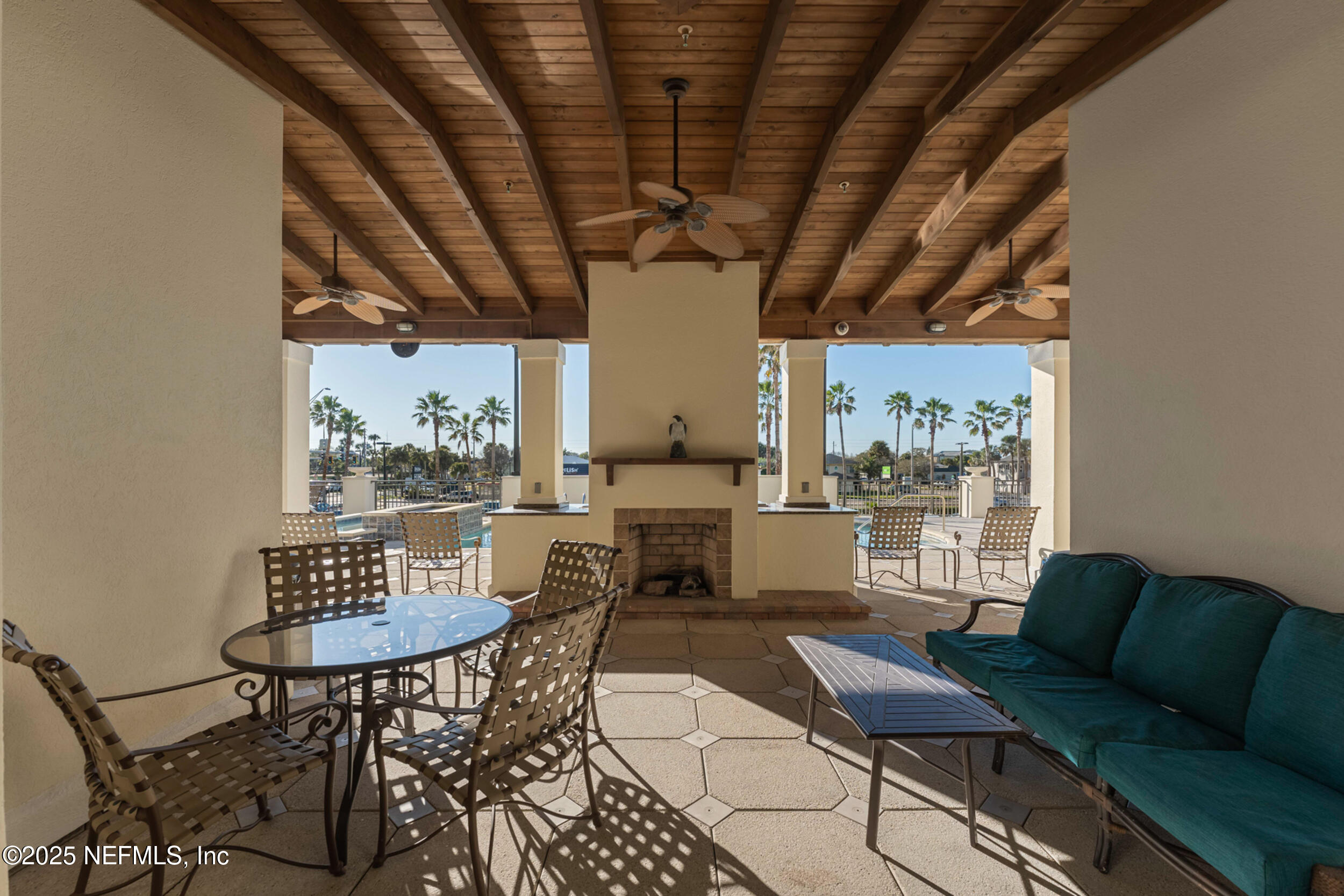 525 3RD Street N, 307