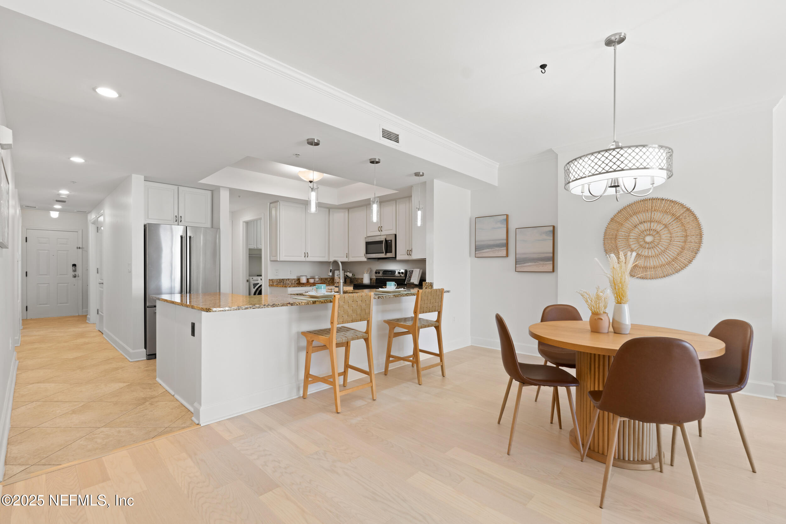 525 3RD Street N, 307