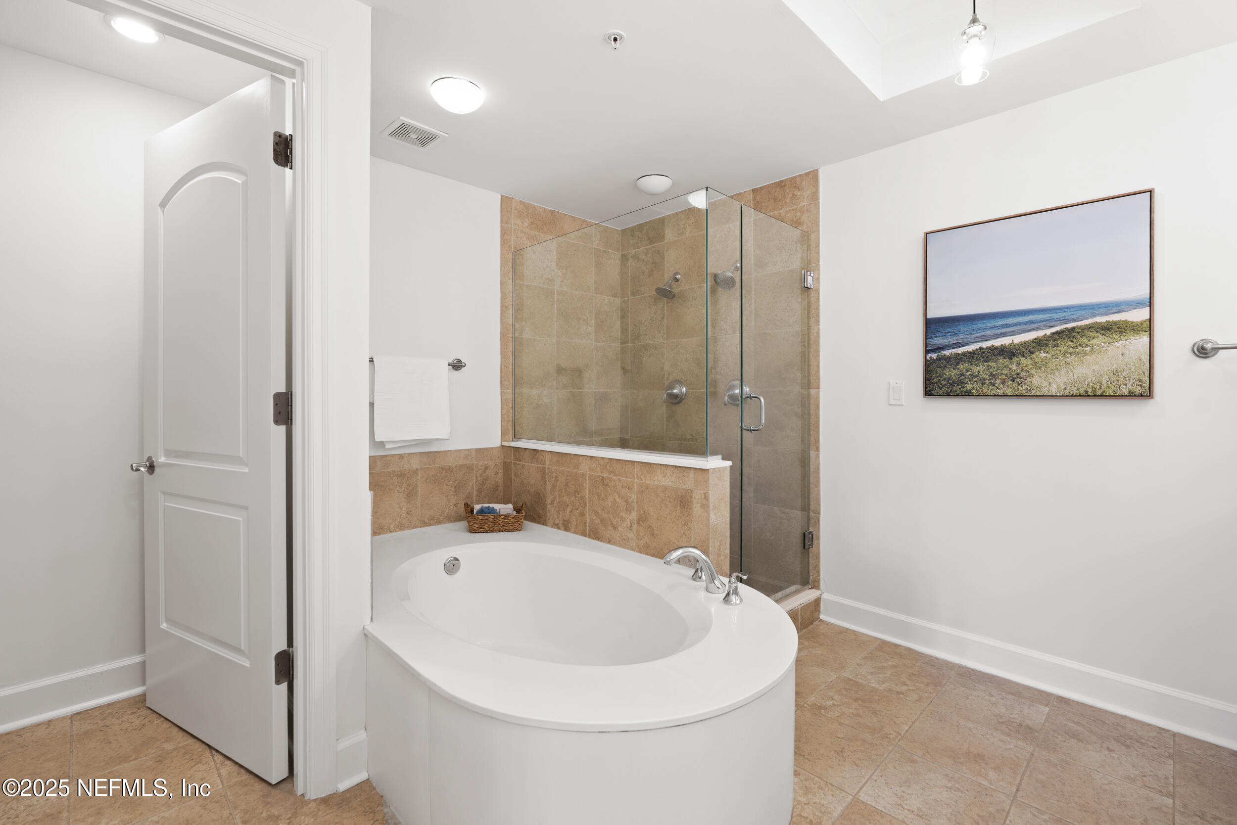 525 3RD Street N, 307