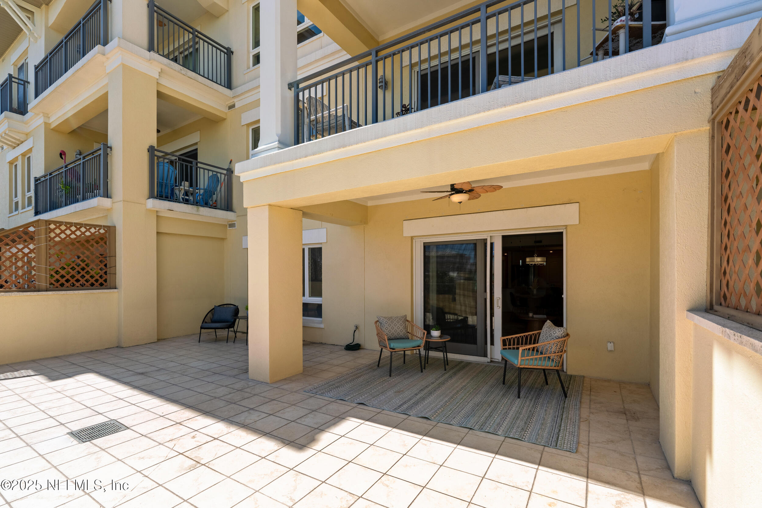 525 3RD Street N, 307