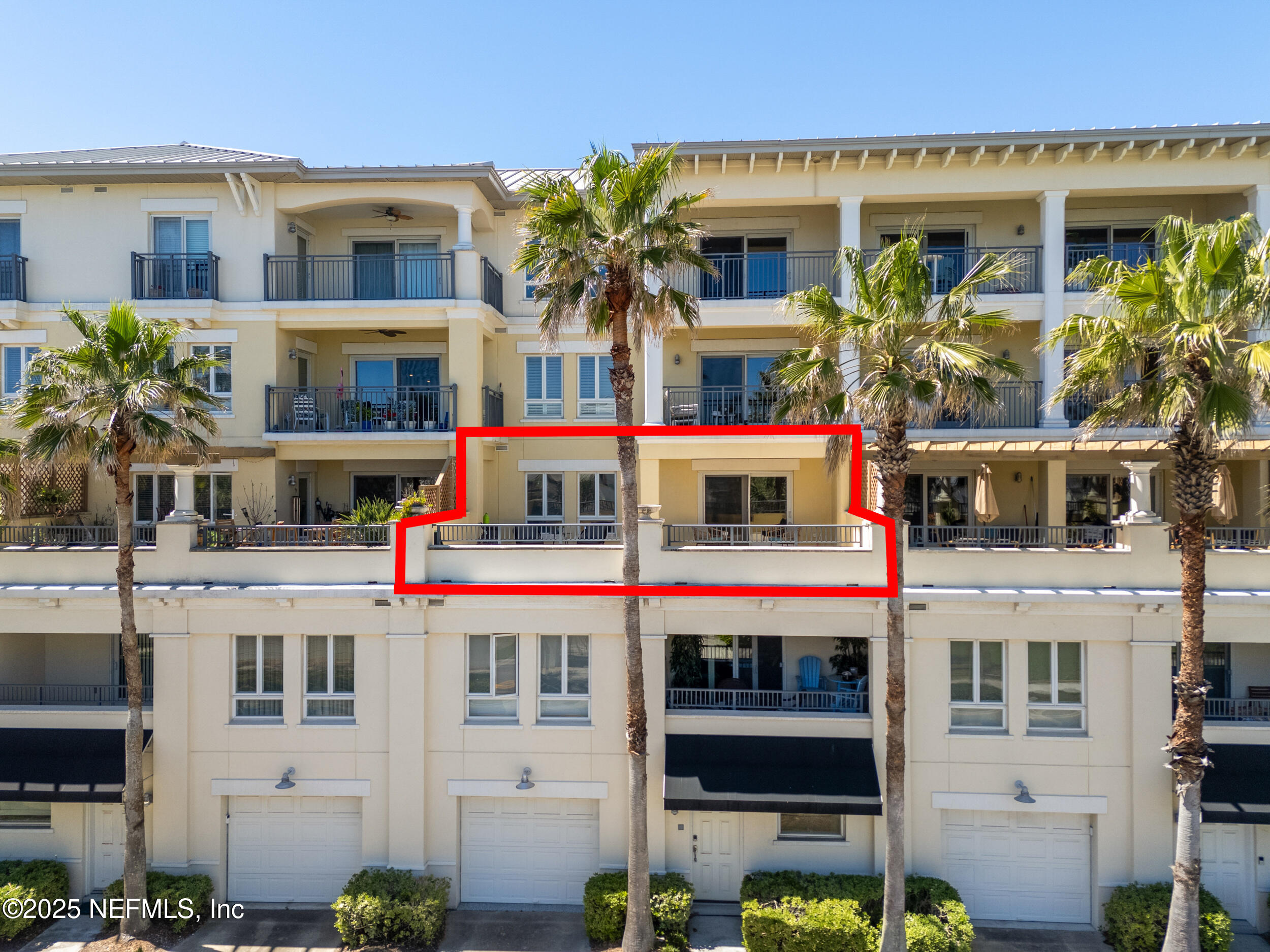 525 3RD Street N, 307