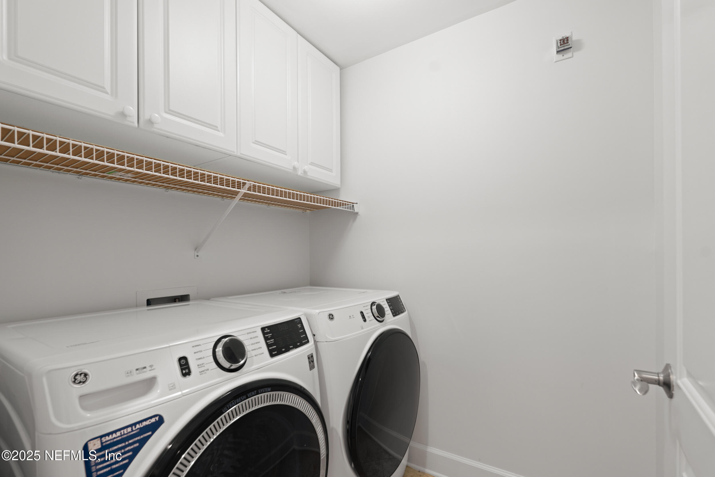 525 3RD Street N, 307